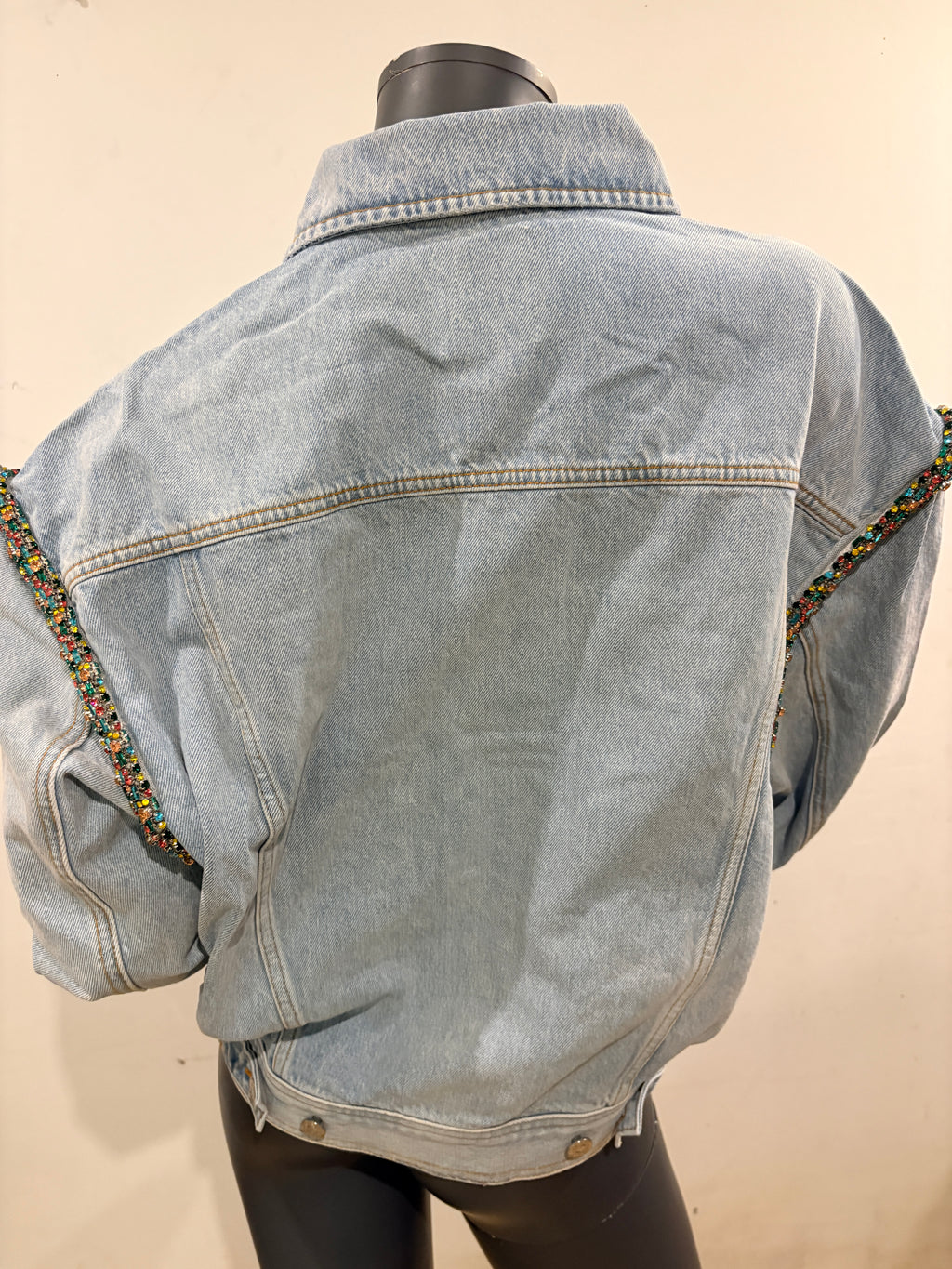 Veste en jeans strassée Sandro "Paloma" – Neuve avec étiquette – Taille 40