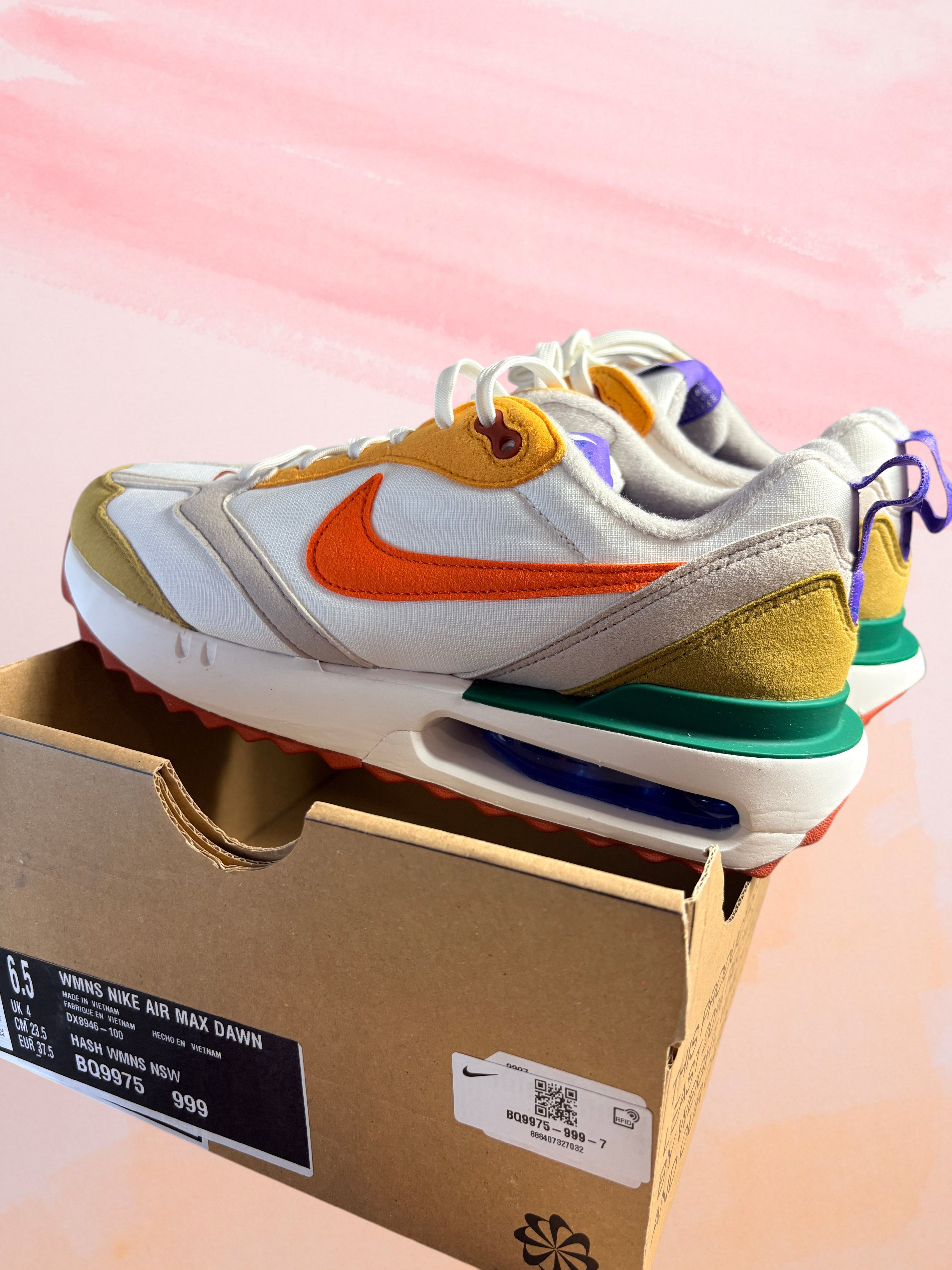 Nike Air Max Dawn – "White / Kumquat / Marina"(Orange/Jaune/Vert) – Neuves avec étiquette (Copie)
