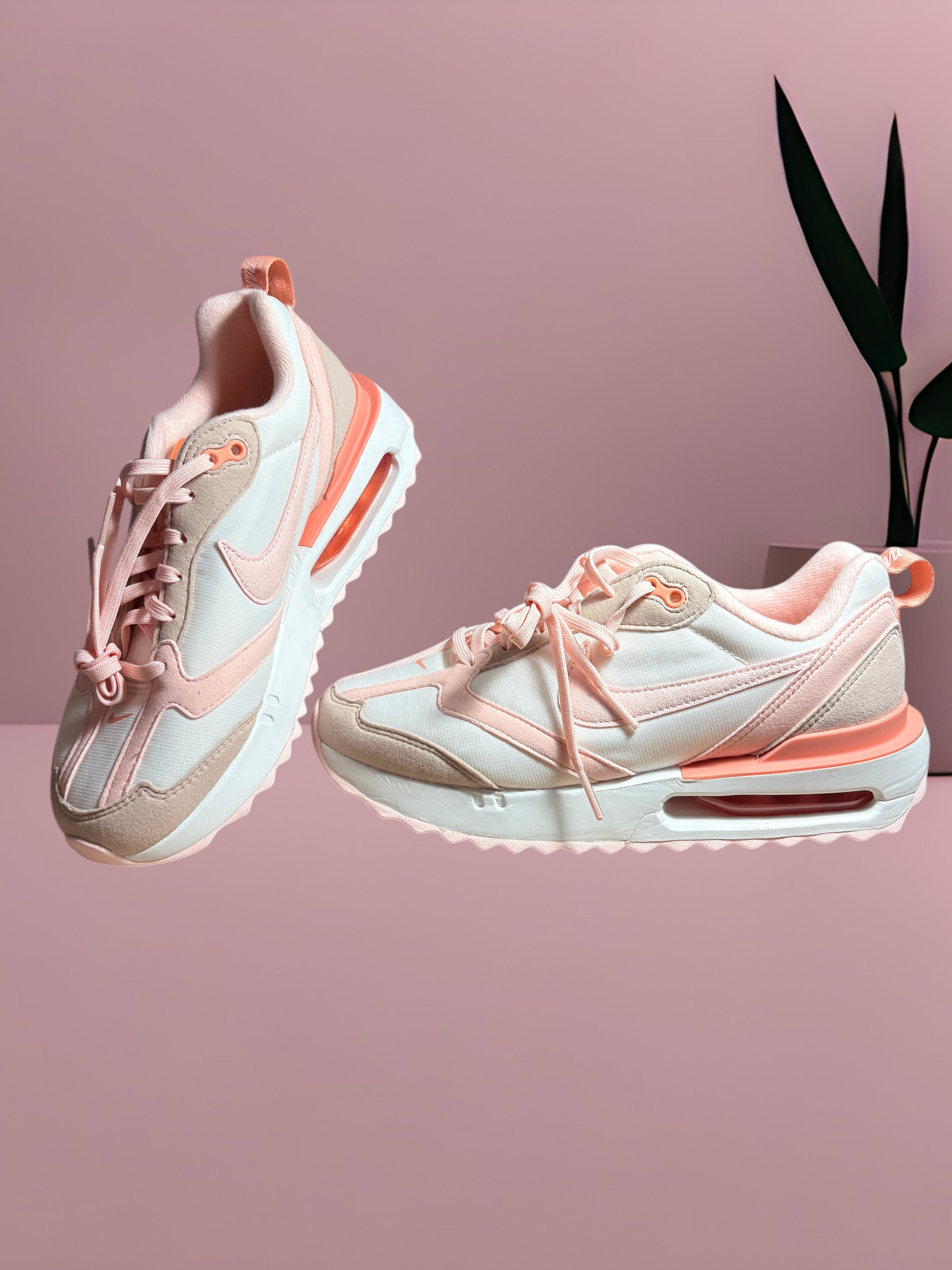 Nike Air Max Dawn Neuve "Blanc / Rose Pâle" – Taille 37.5