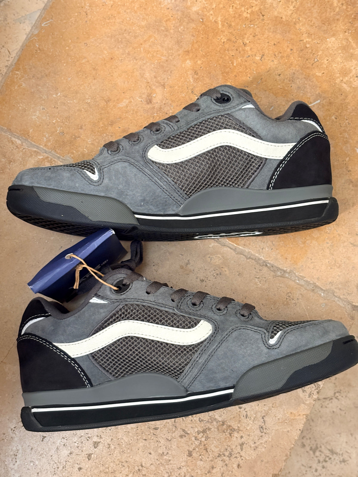 Vans Rowley XLT LX Off Road Gunmetal – Neuve avec étiquette VANS