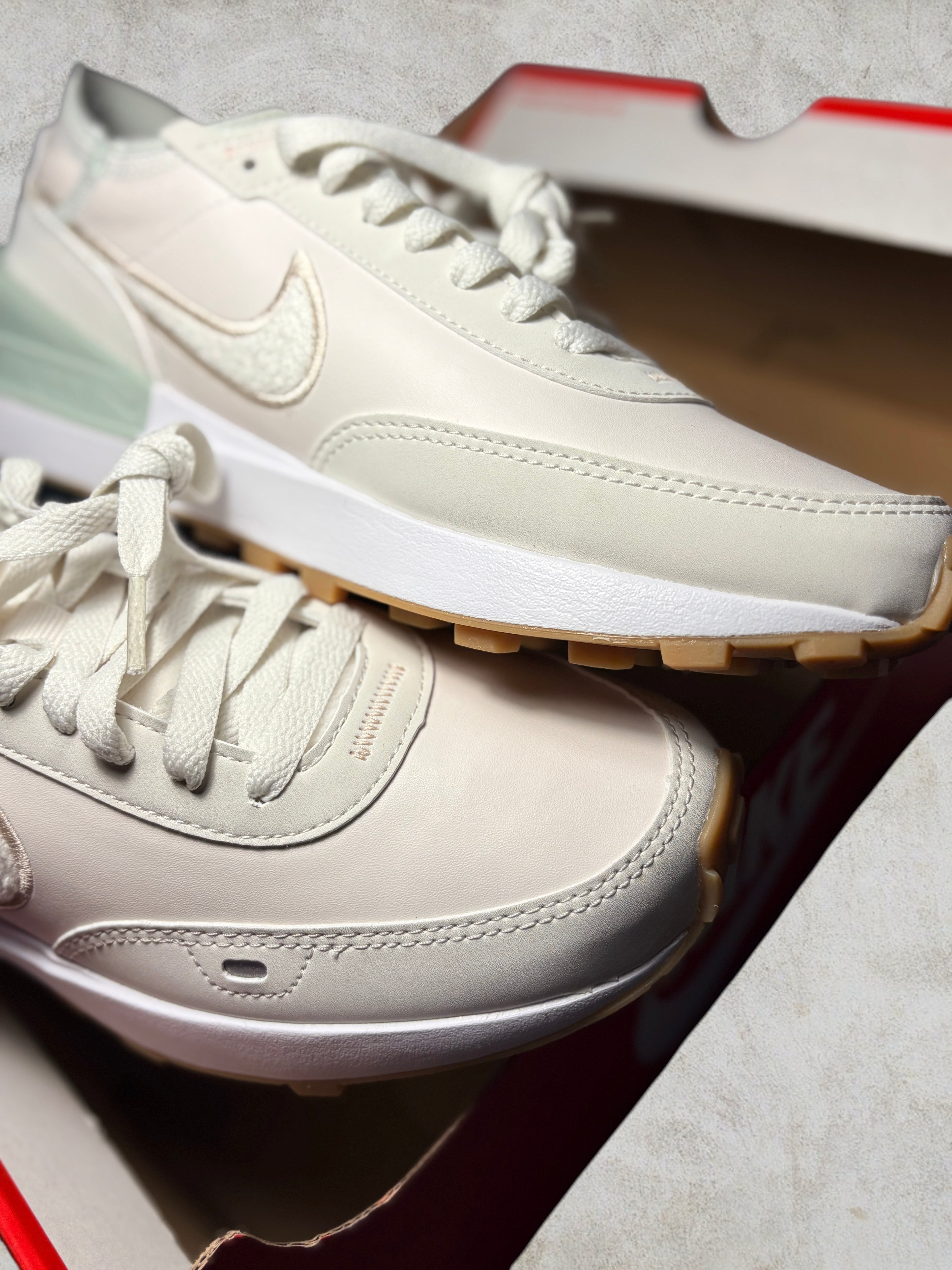 Nike Waffle One SE Phantom Light Silver  T36,5 – Blanc/Crème/Gomme