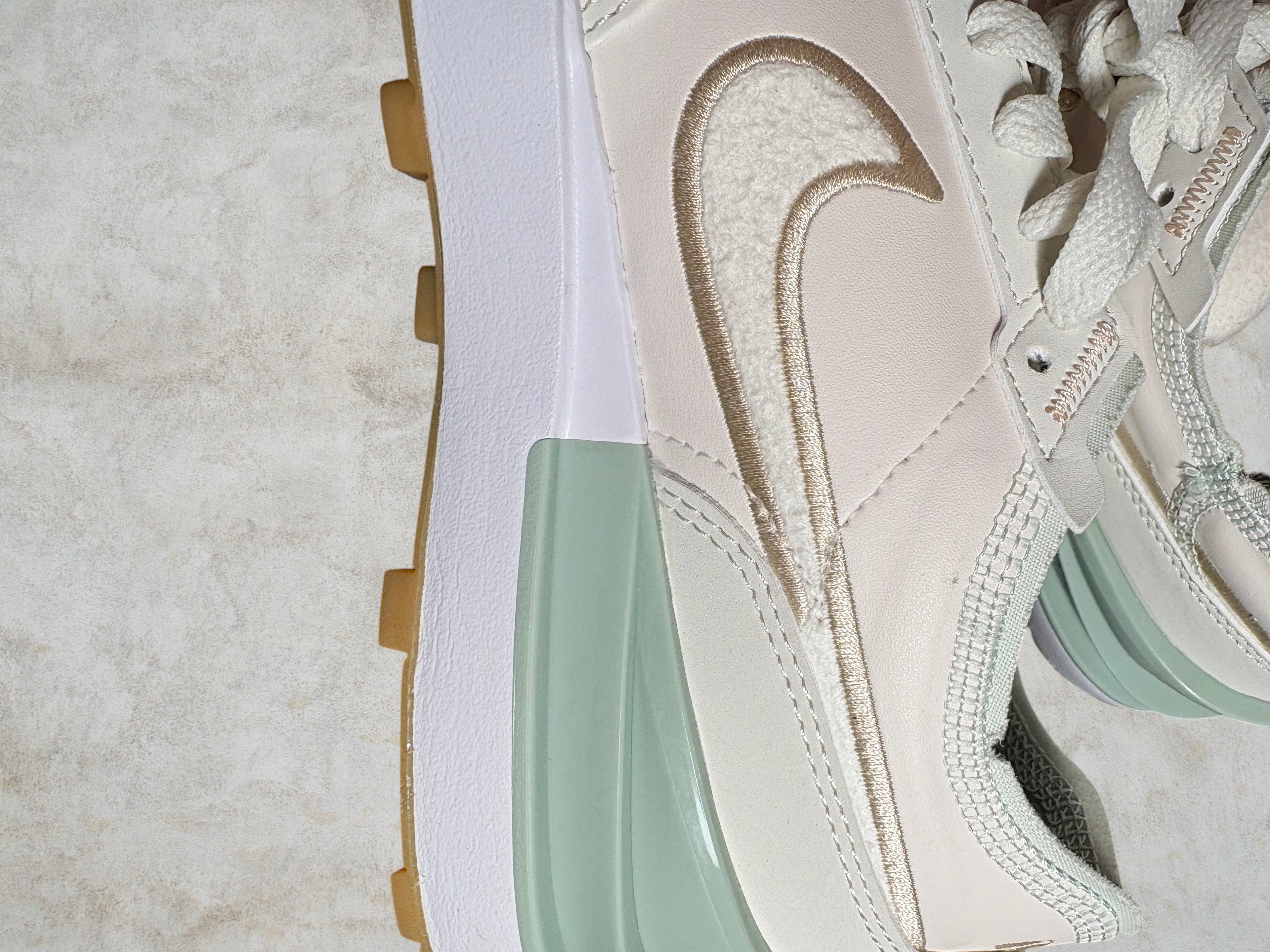 Nike Waffle One SE Phantom Light Silver  T36,5 – Blanc/Crème/Gomme