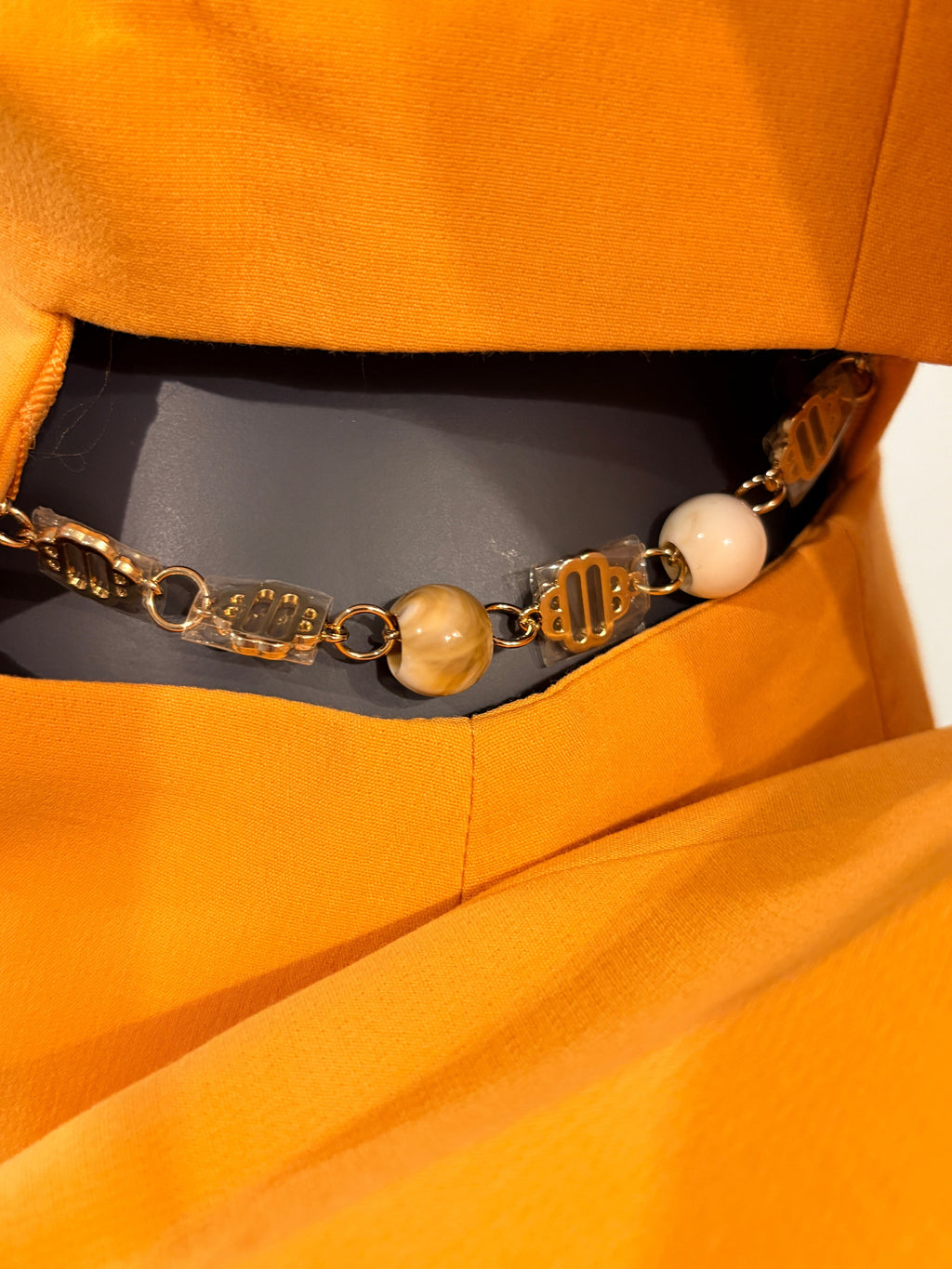 Robe Blazer Ajustée à Découpes – Orange Flash – Taille 40 (Neuve avec étiquette)
