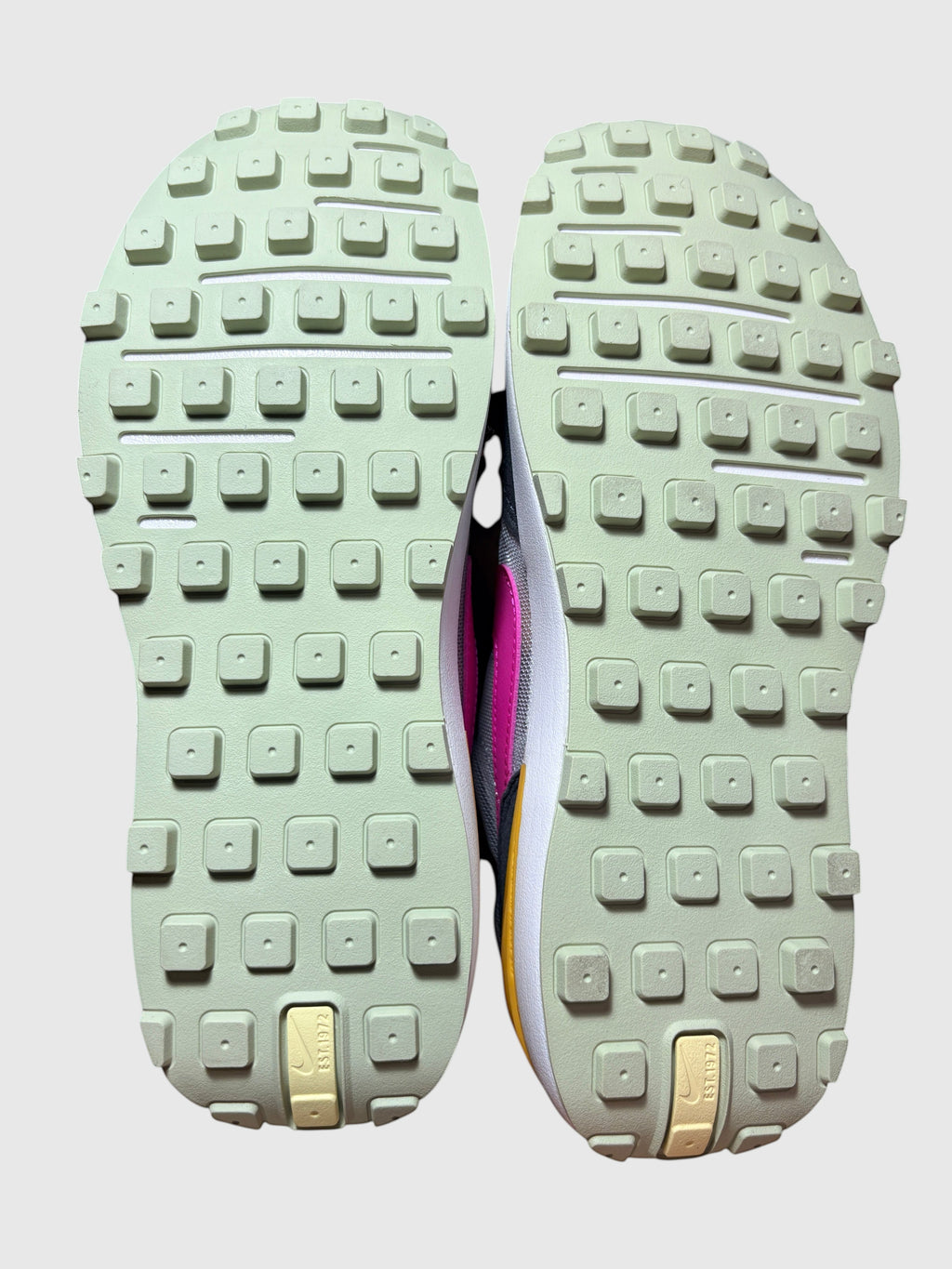Nike Waffle One MC Brown Pink Sulfur – Taille 38 NIKE