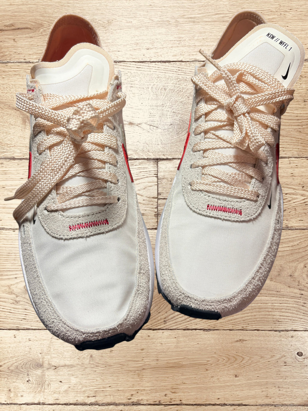 Nike Waffle One SE "Cream/Red" – Neuves avec boîte – Pointure 40 (US 8.5 W)