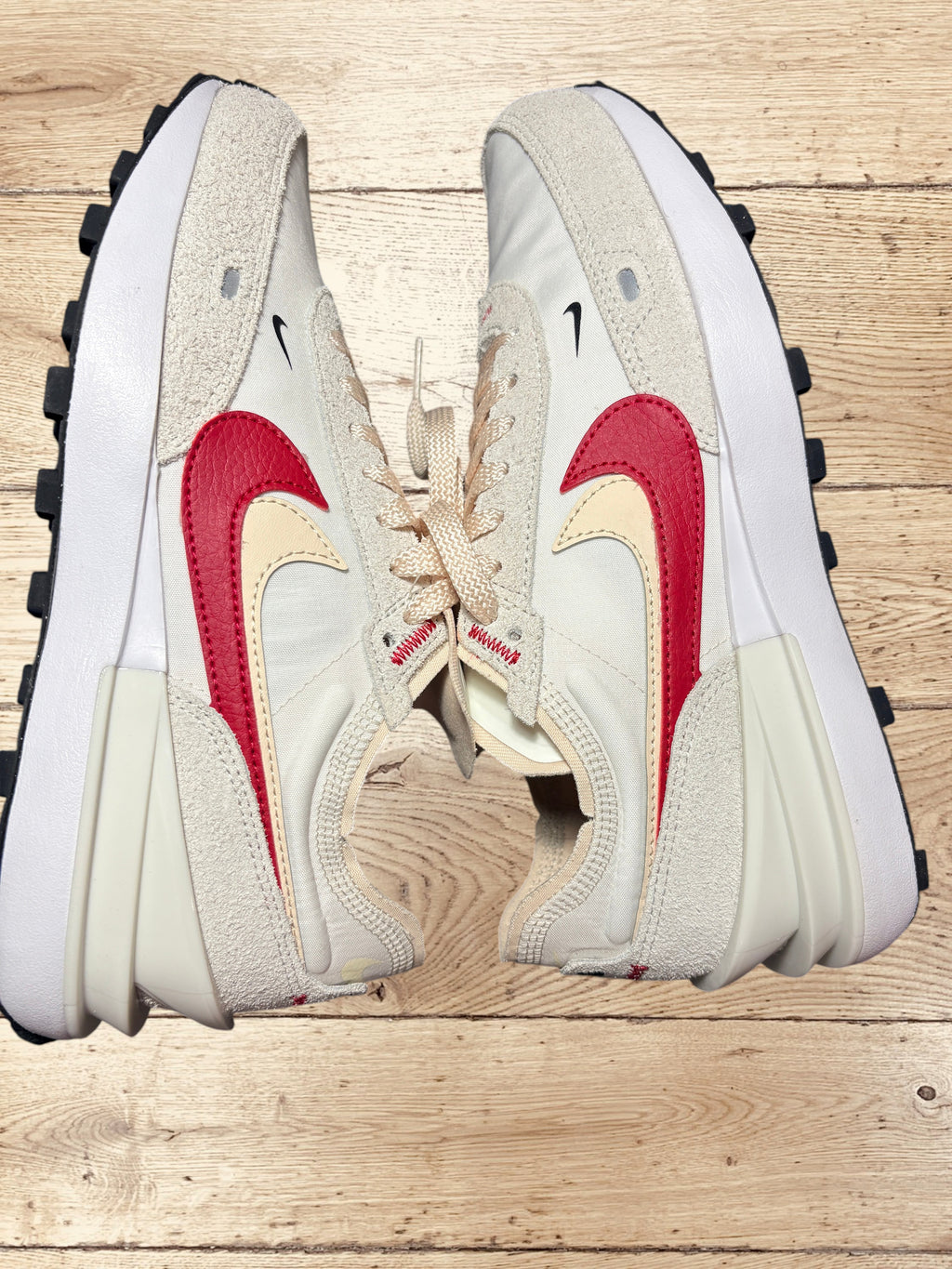 Nike Waffle One SE "Cream/Red" – Neuves avec boîte – Pointure 40 (US 8.5 W)