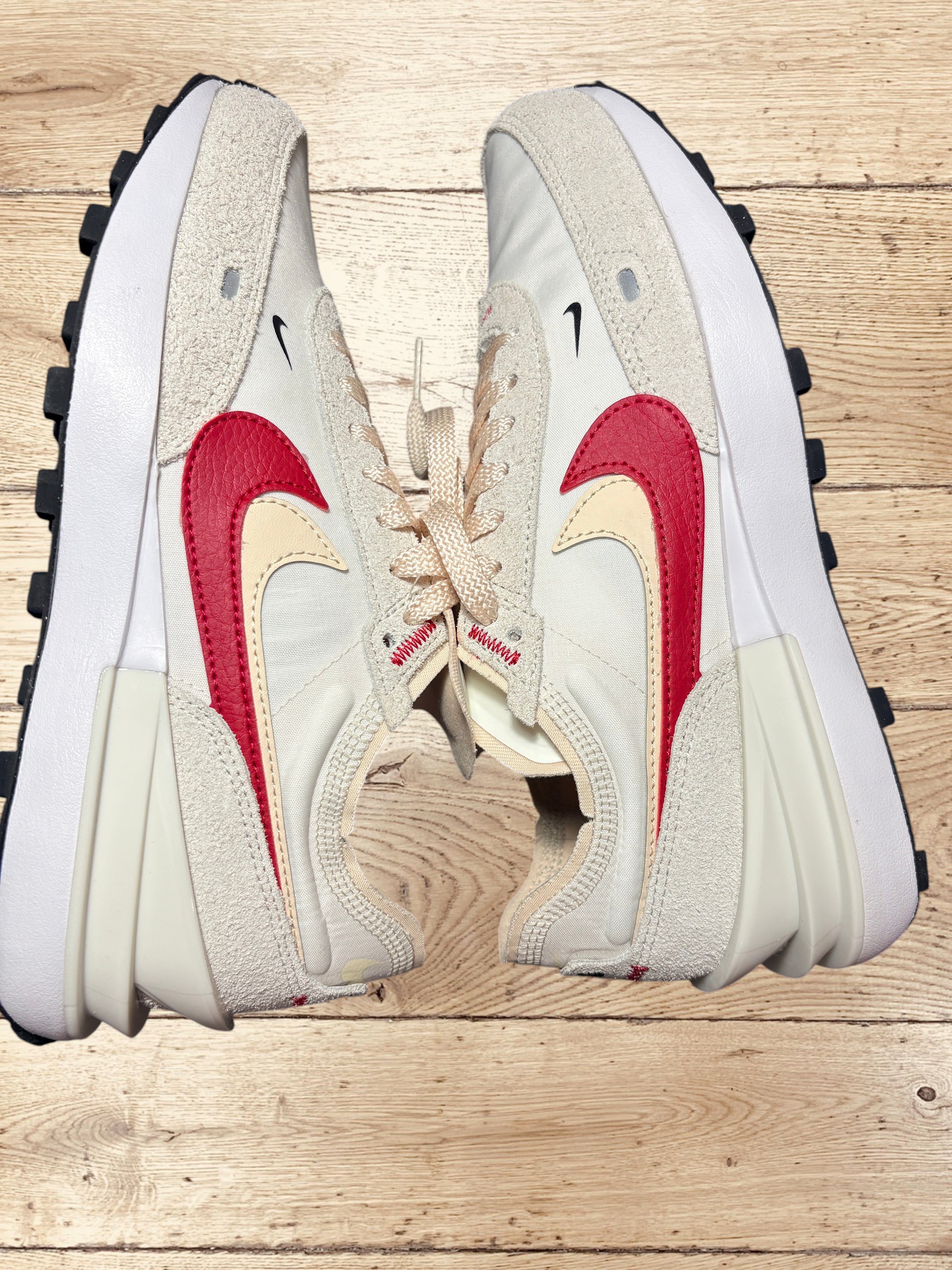 Nike Waffle One SE "Cream/Red" – Neuves avec boîte – Pointure 40 (US 8.5 W)