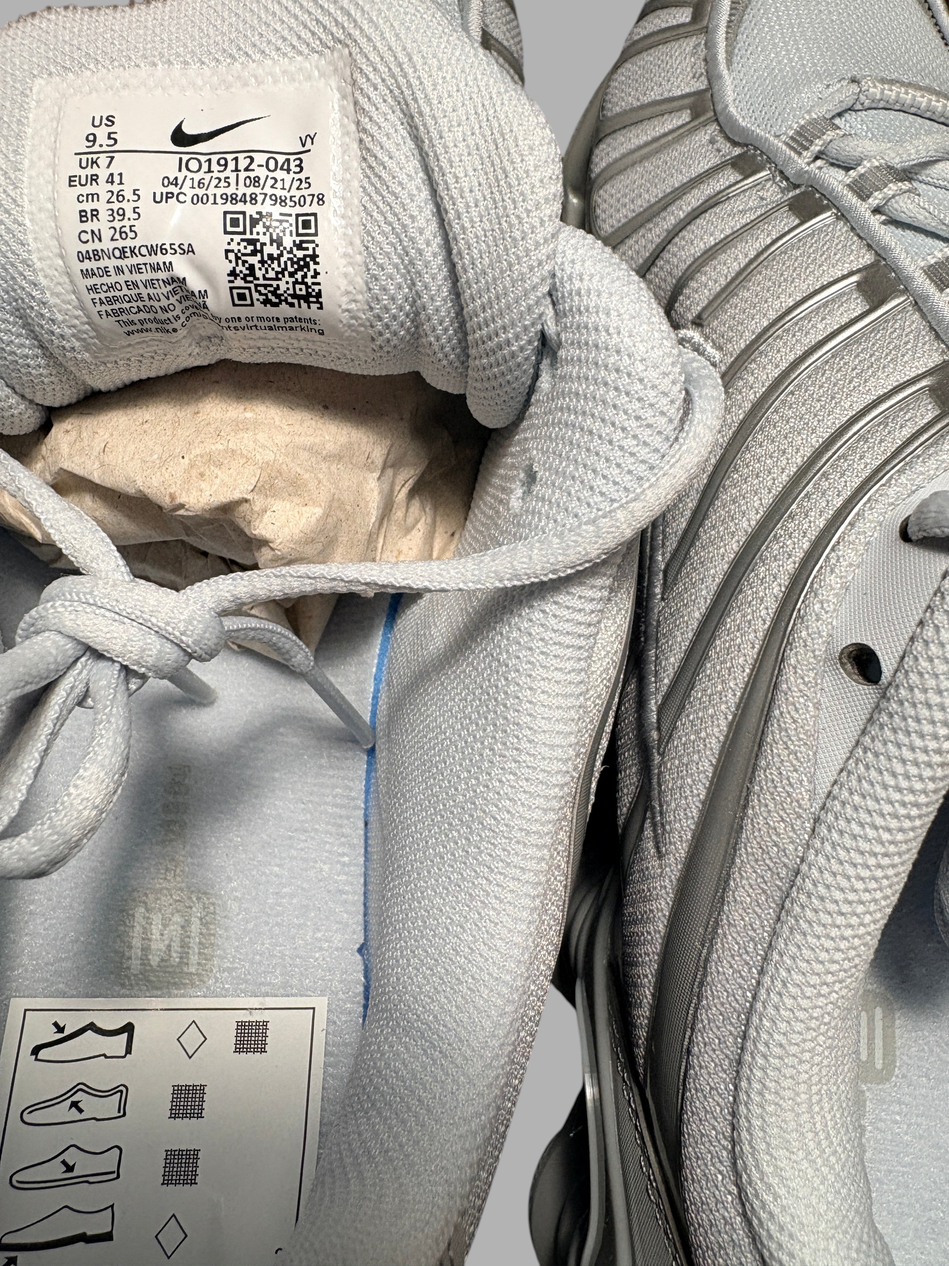 Nike - Shox TL - Pure Platinum / Smoke Grey / Metallic Silver - Neuve avec étiquette NIKE