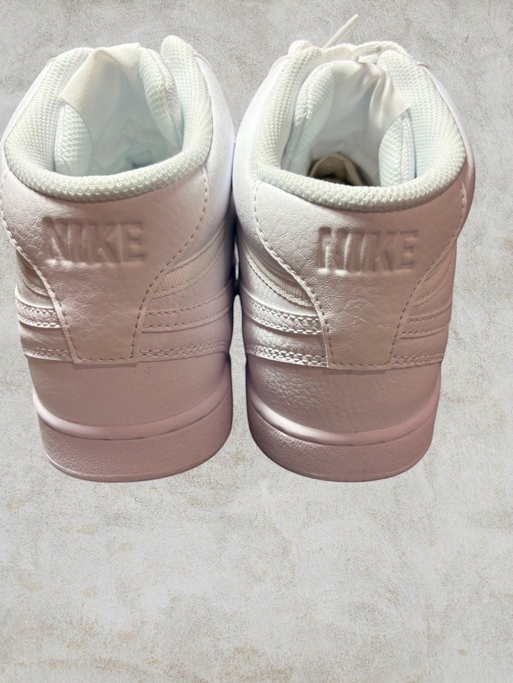 Baskets Nike Court Vision Mid Femme - "Triple White" - Neuves