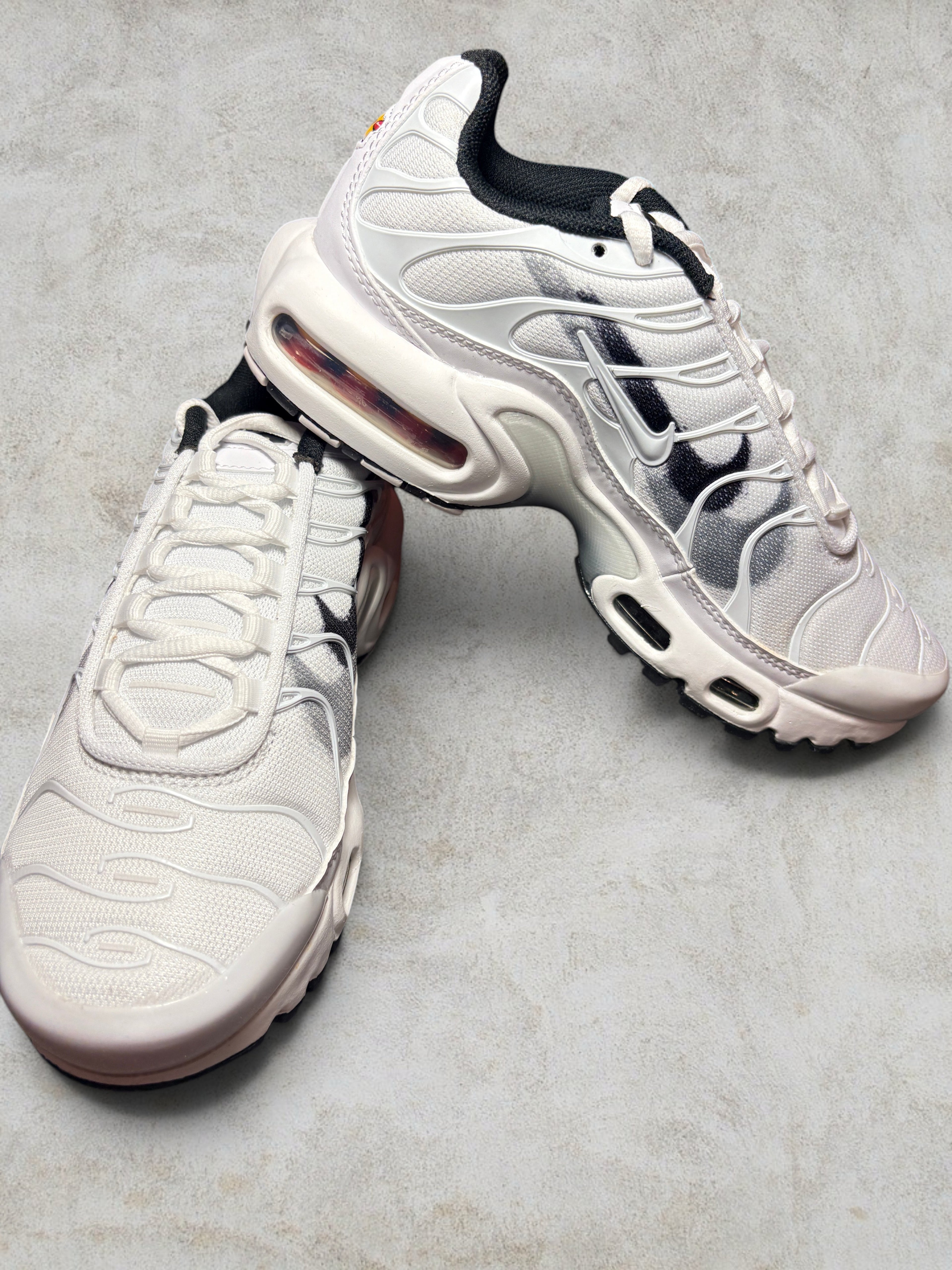 Nike Air Max Plus (TN) GS "White Cool Grey" – Taille 35.5 (Neuve)