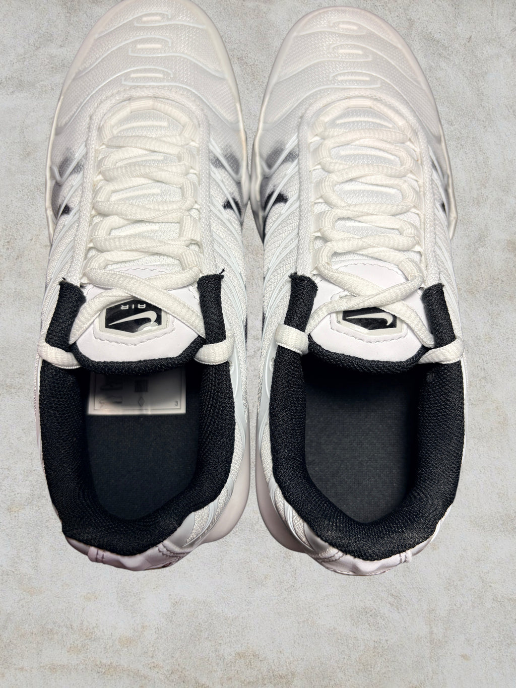 Nike Air Max Plus (TN) GS "White Cool Grey" – Taille 35.5 (Neuve)