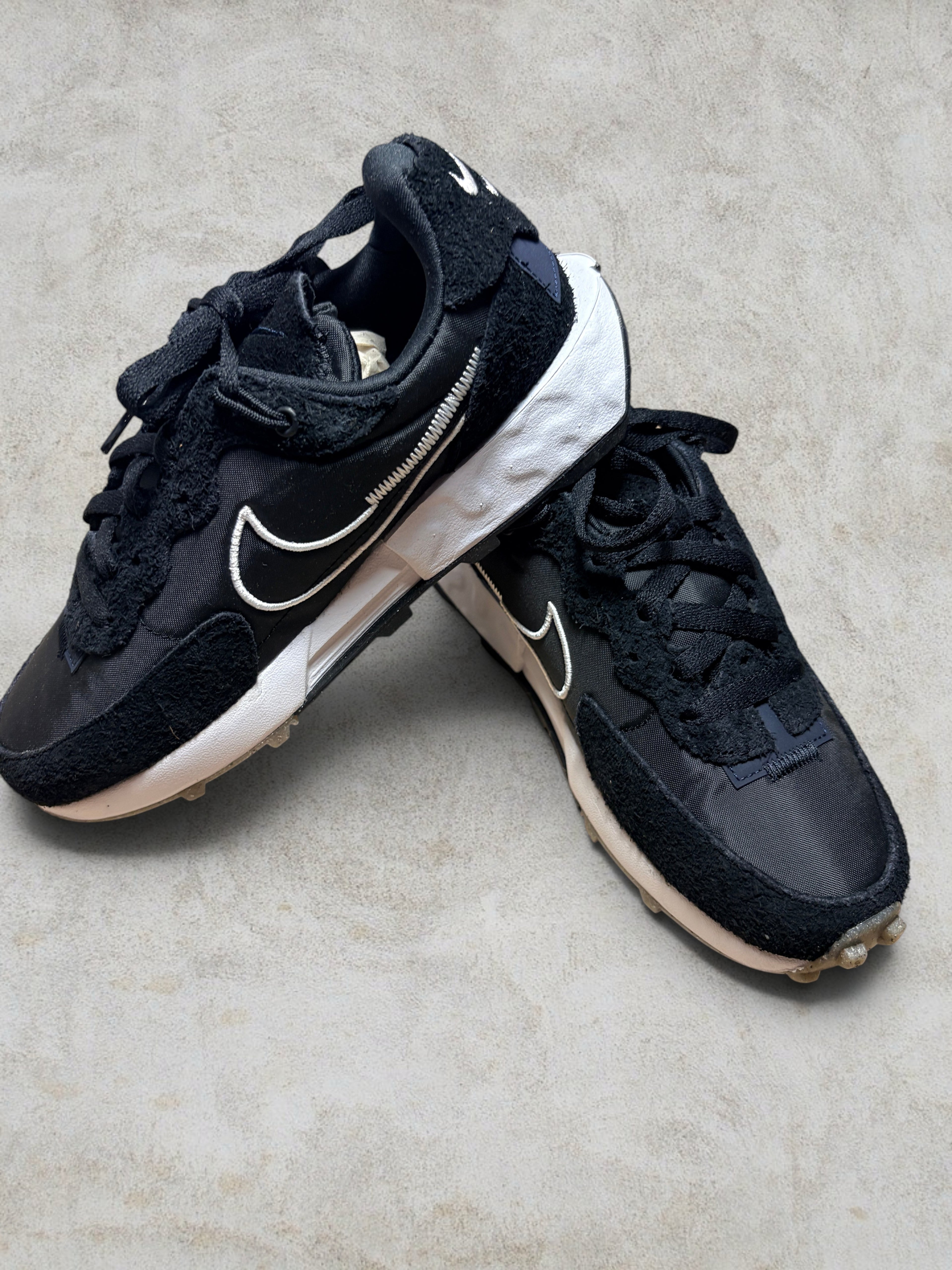 Nike Fontanka Waffle Black White - Taille 35.5 - Neuve