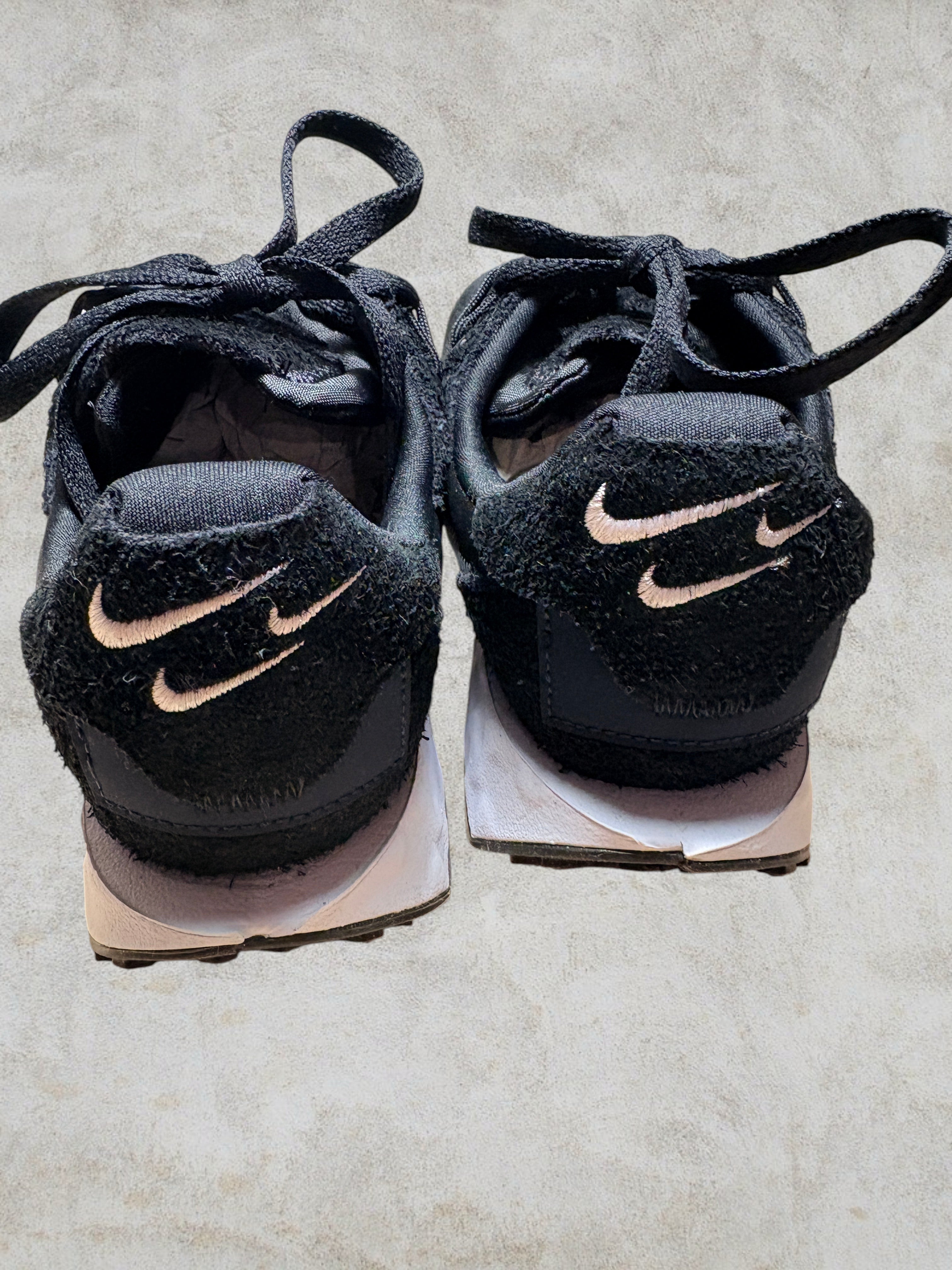 Nike Fontanka Waffle Black White - Taille 35.5 - Neuve