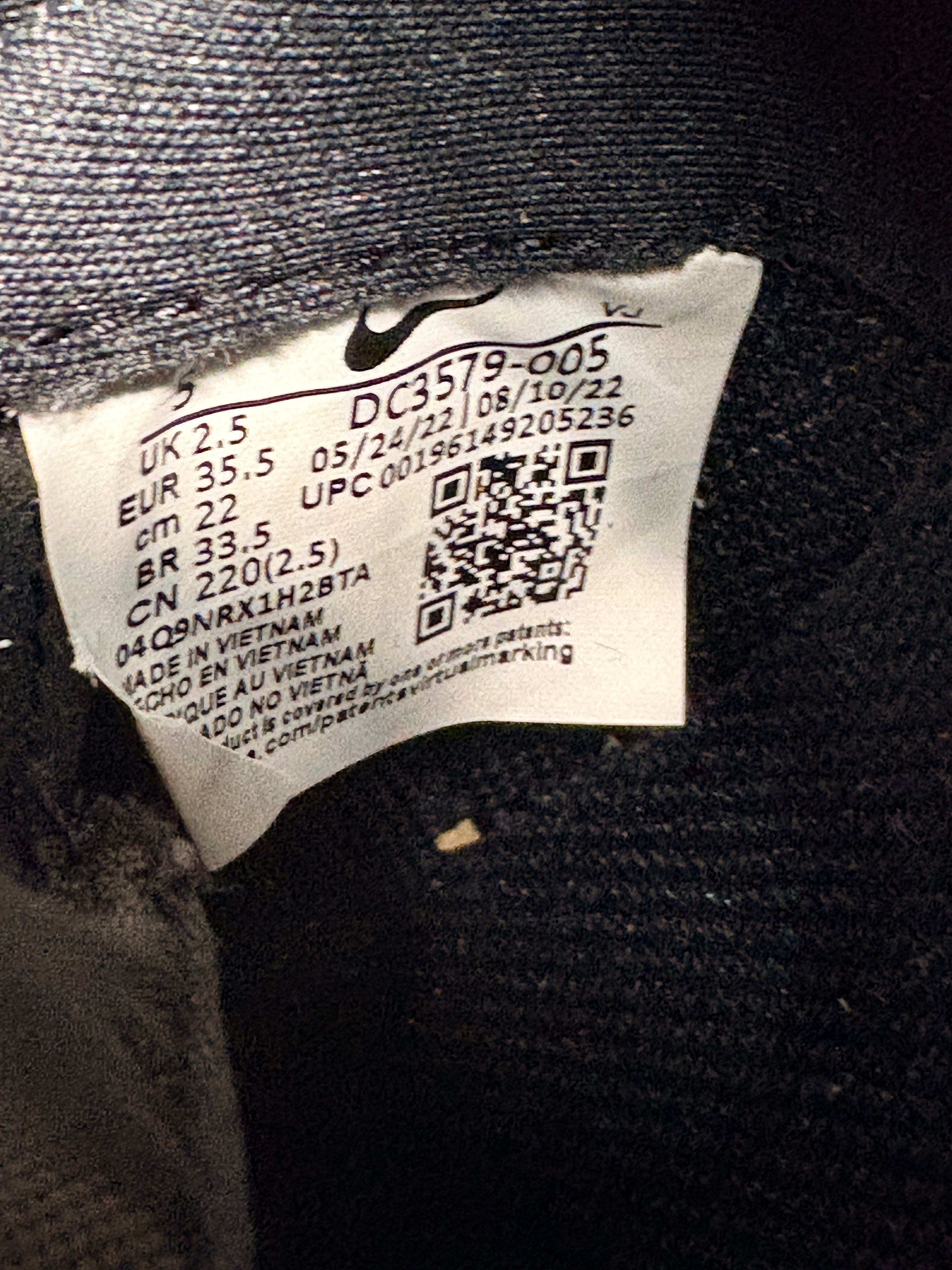 Nike Fontanka Waffle Black White - Taille 35.5 - Neuve