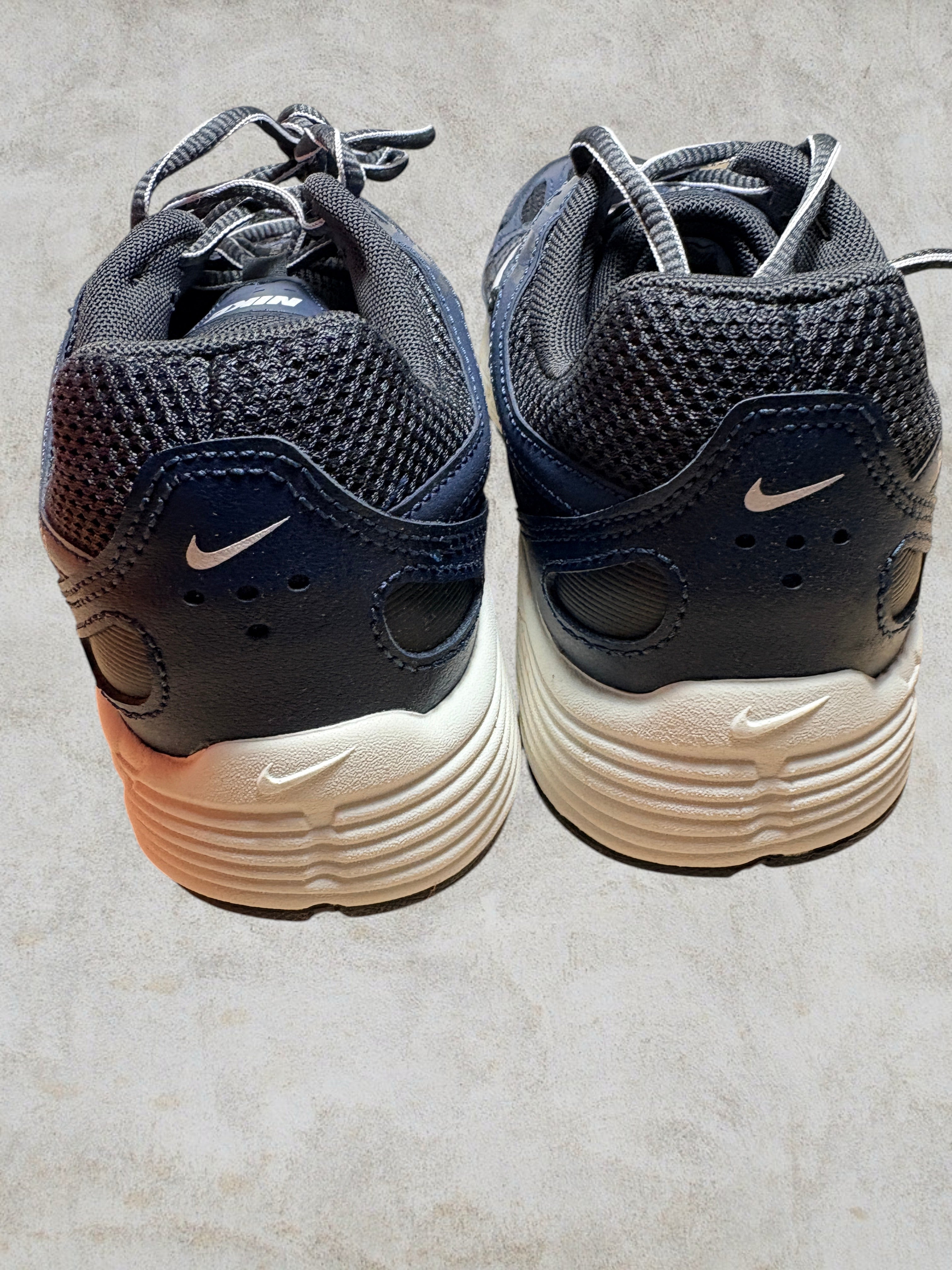 Baskets Style Rétro Running P-6000 – Bleu Marine / Gris – T38.5