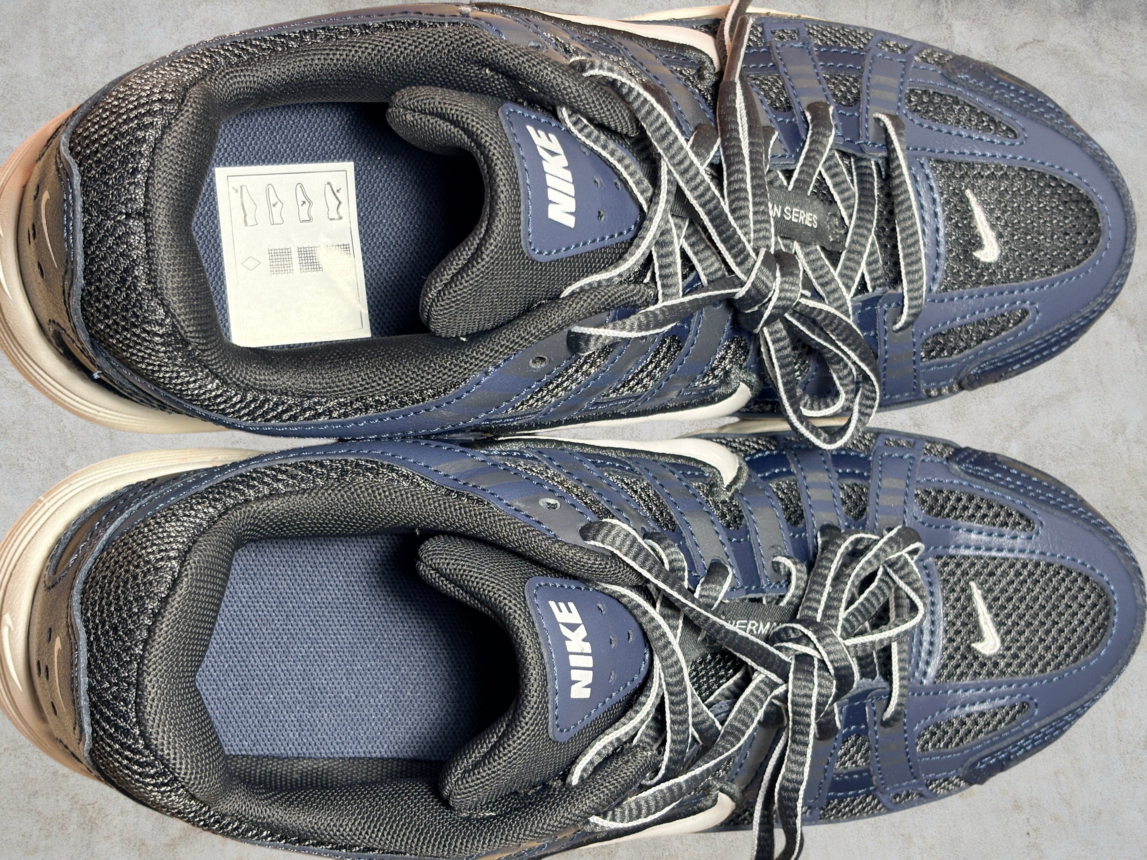 Baskets Style Rétro Running P-6000 – Bleu Marine / Gris – T38.5