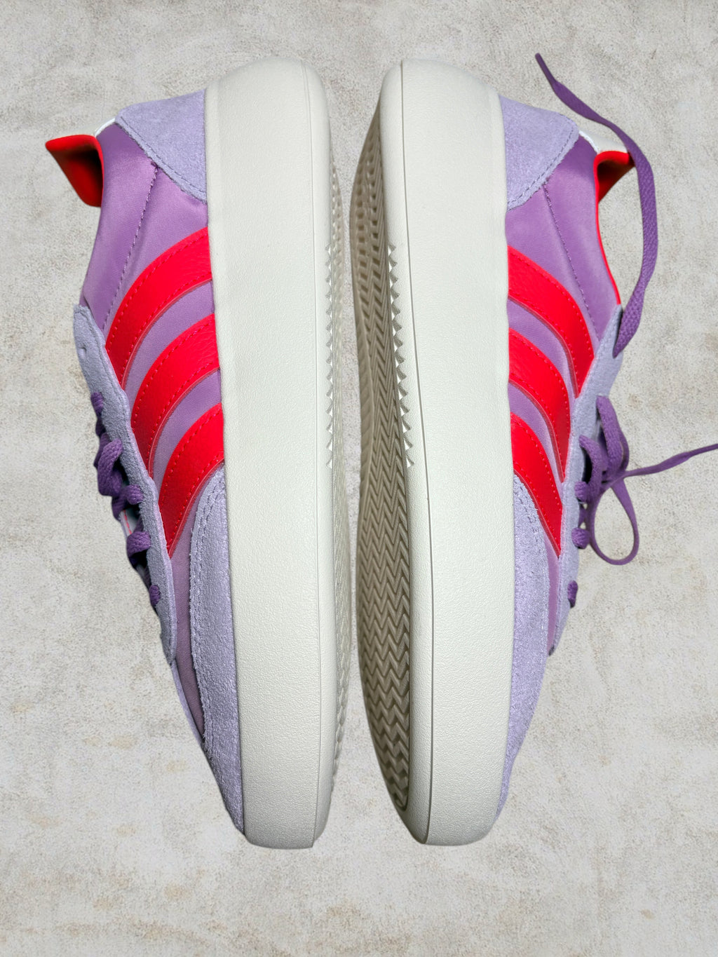 Adidas Barreda Decode J – Violet/Rouge – Taille 39 1/3 (Neuve avec boîte)