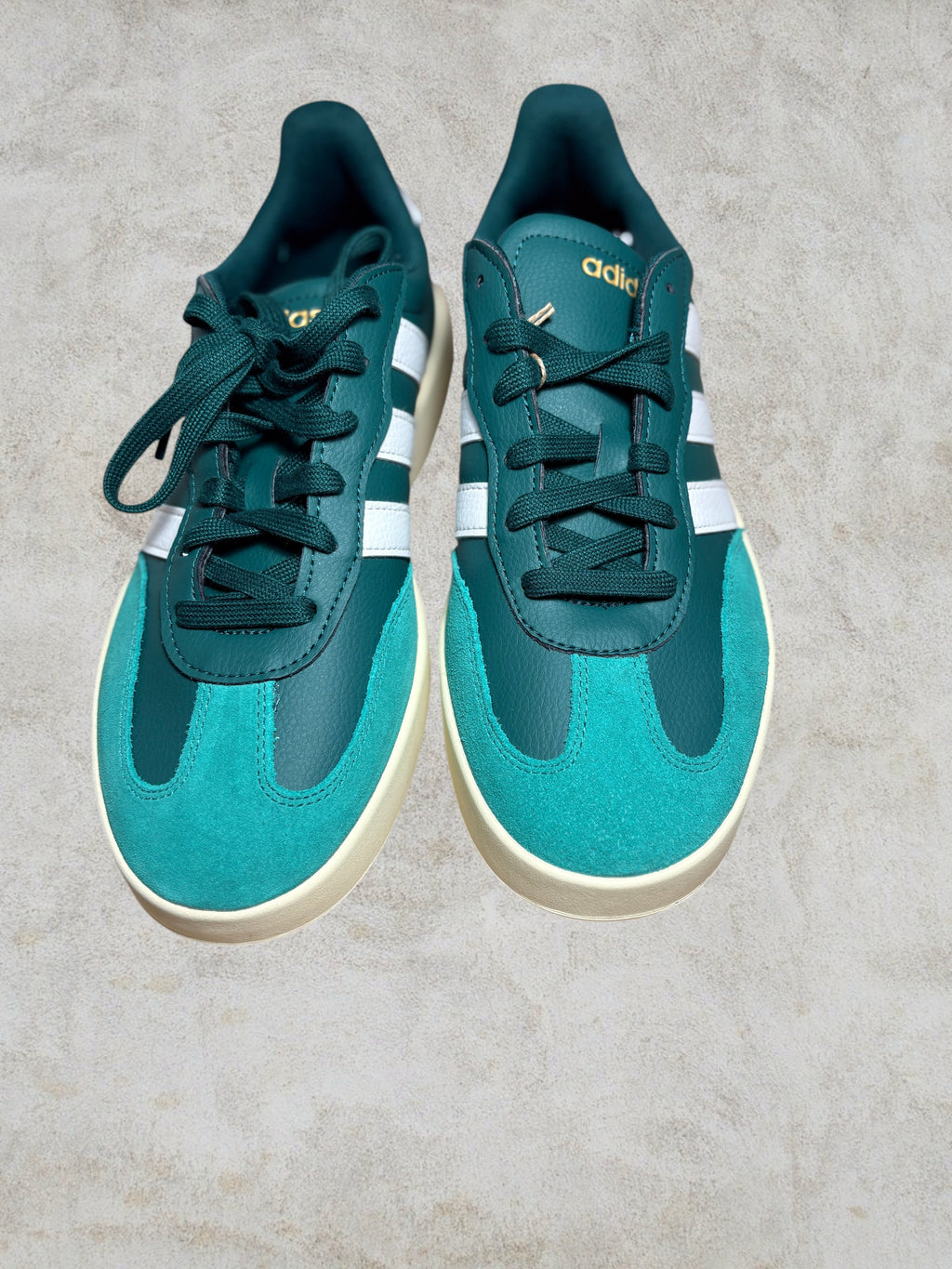 Adidas Barreda Collegiate Green – Taille 43 1/3 – Neuve en boîte