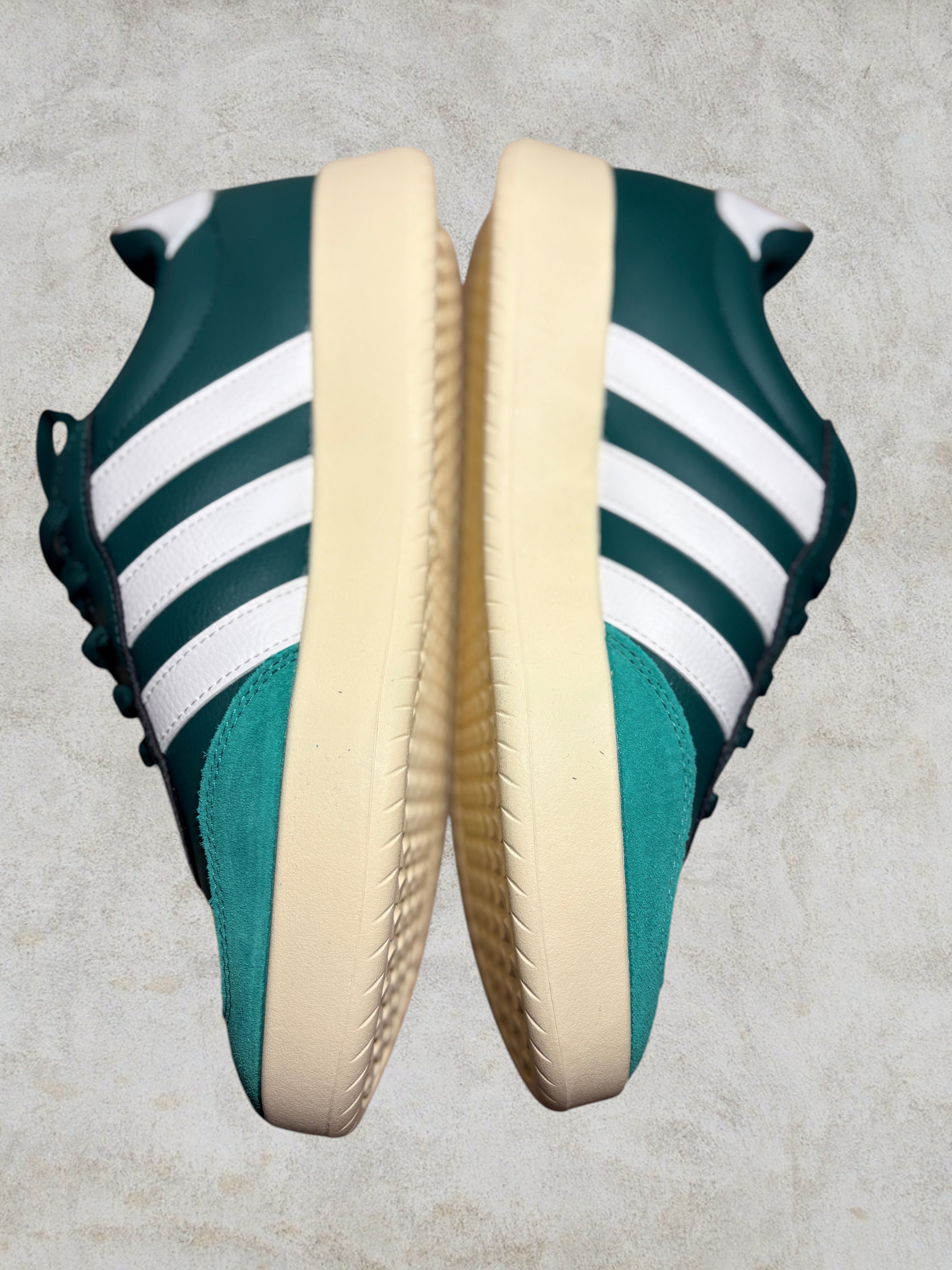Adidas Barreda Collegiate Green – Taille 43 1/3 – Neuve en boîte