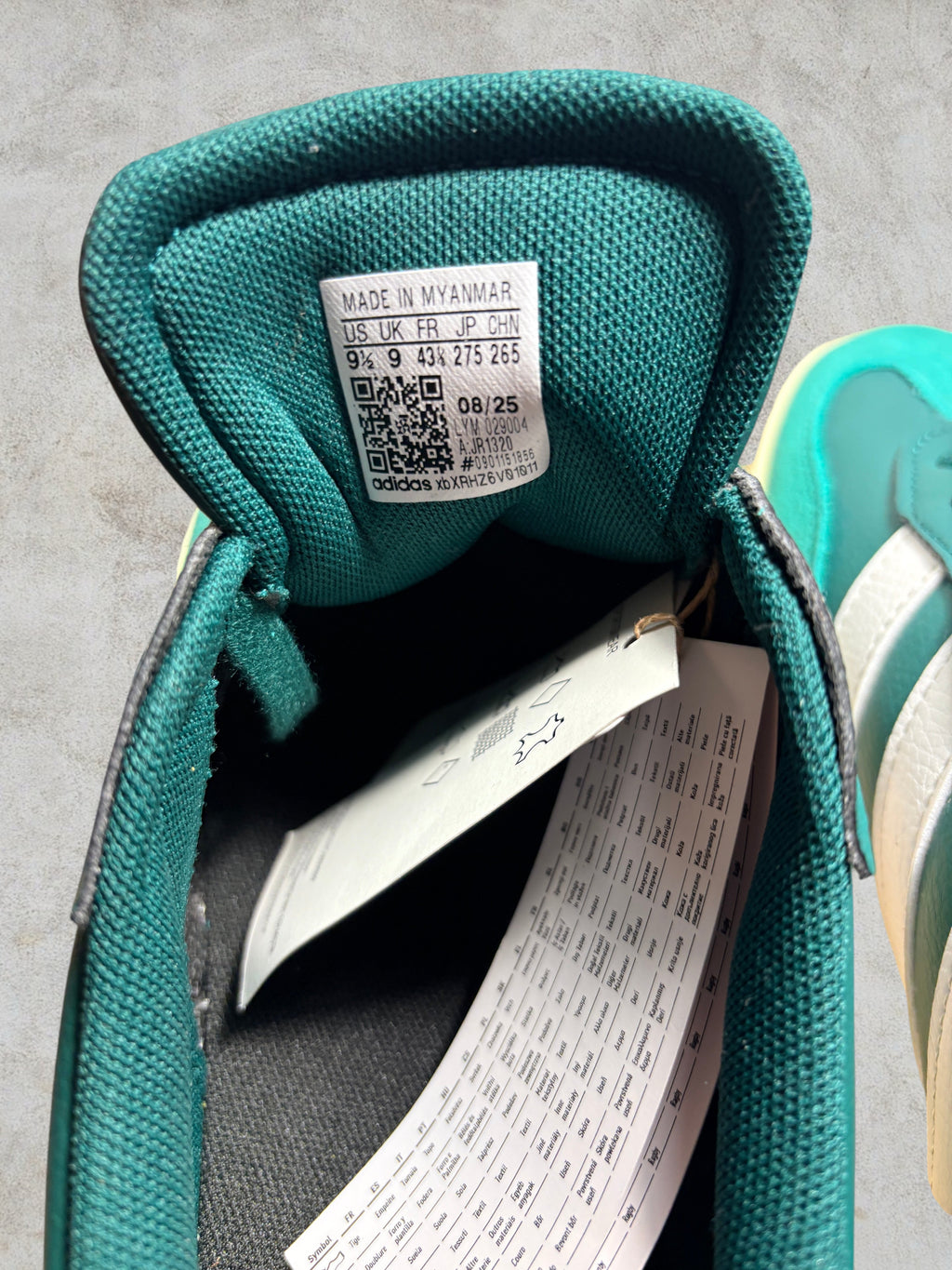 Adidas Barreda Collegiate Green – Taille 43 1/3 – Neuve en boîte