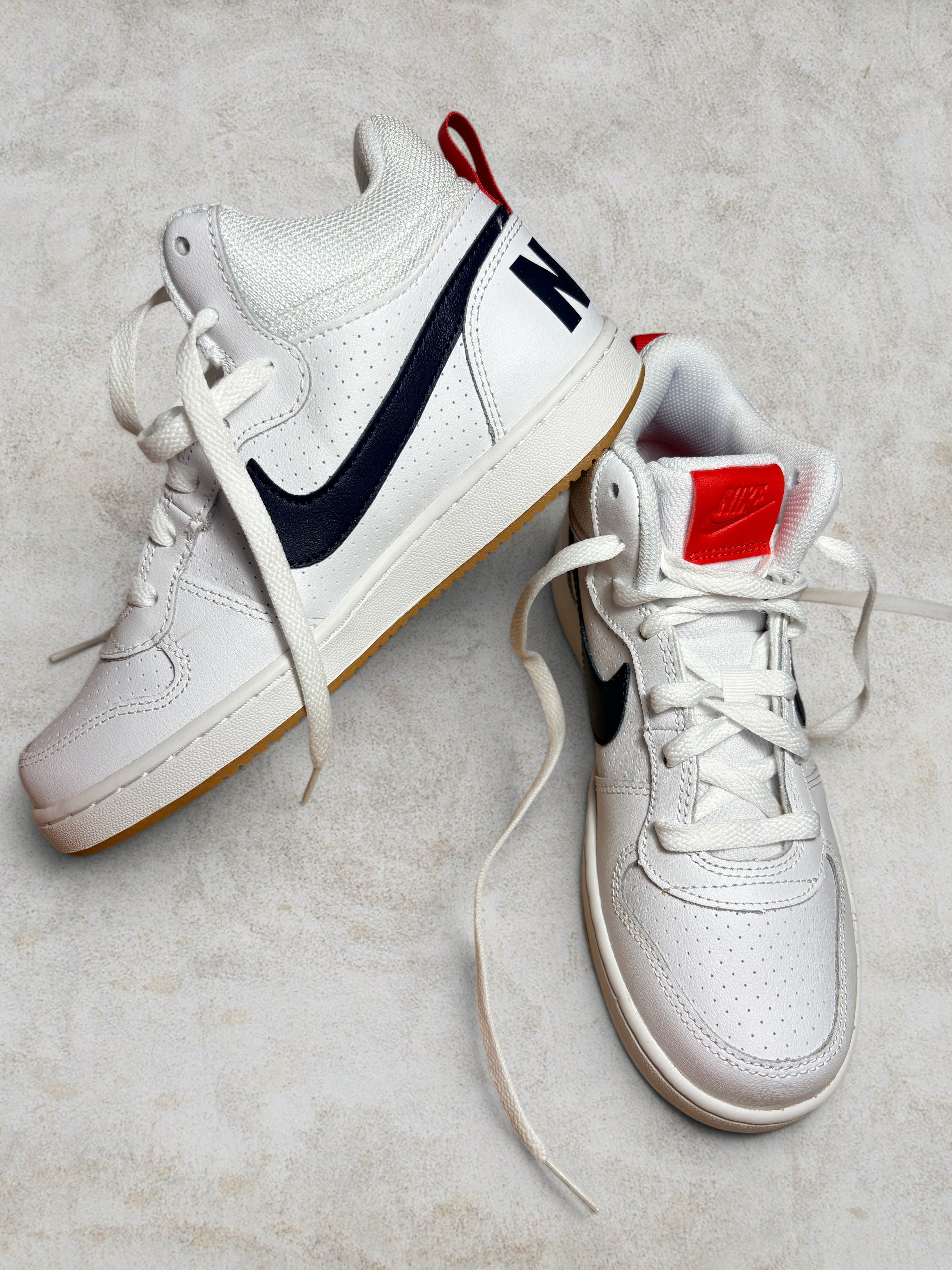 Baskets Nike Court Borough Mid GS - White Obsidian Gum (Taille 37.5)