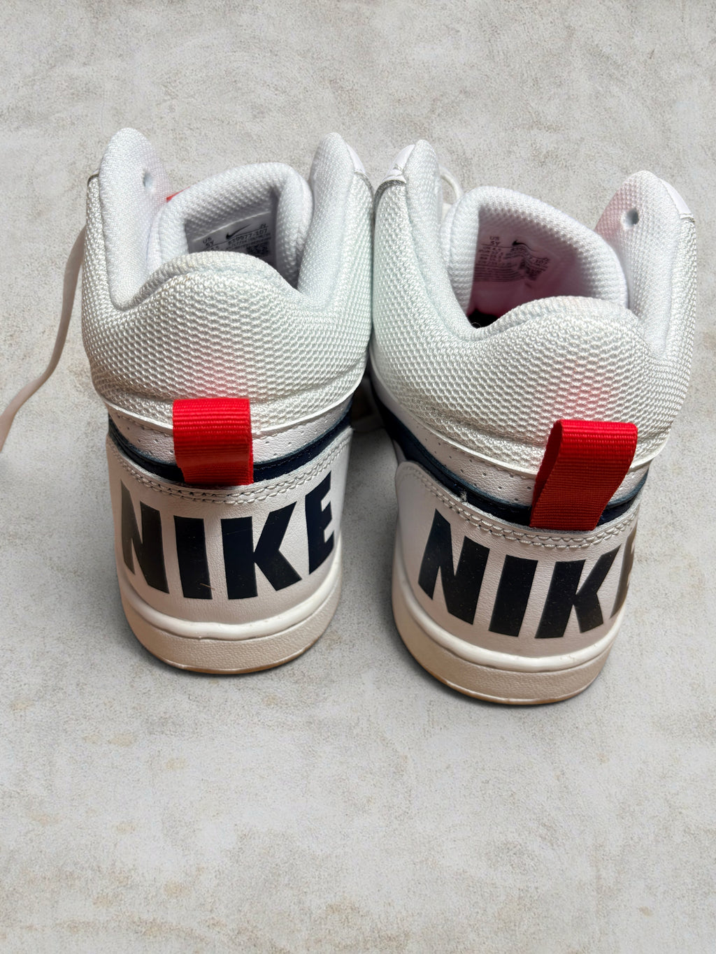 Baskets Nike Court Borough Mid GS - White Obsidian Gum (Taille 37.5)