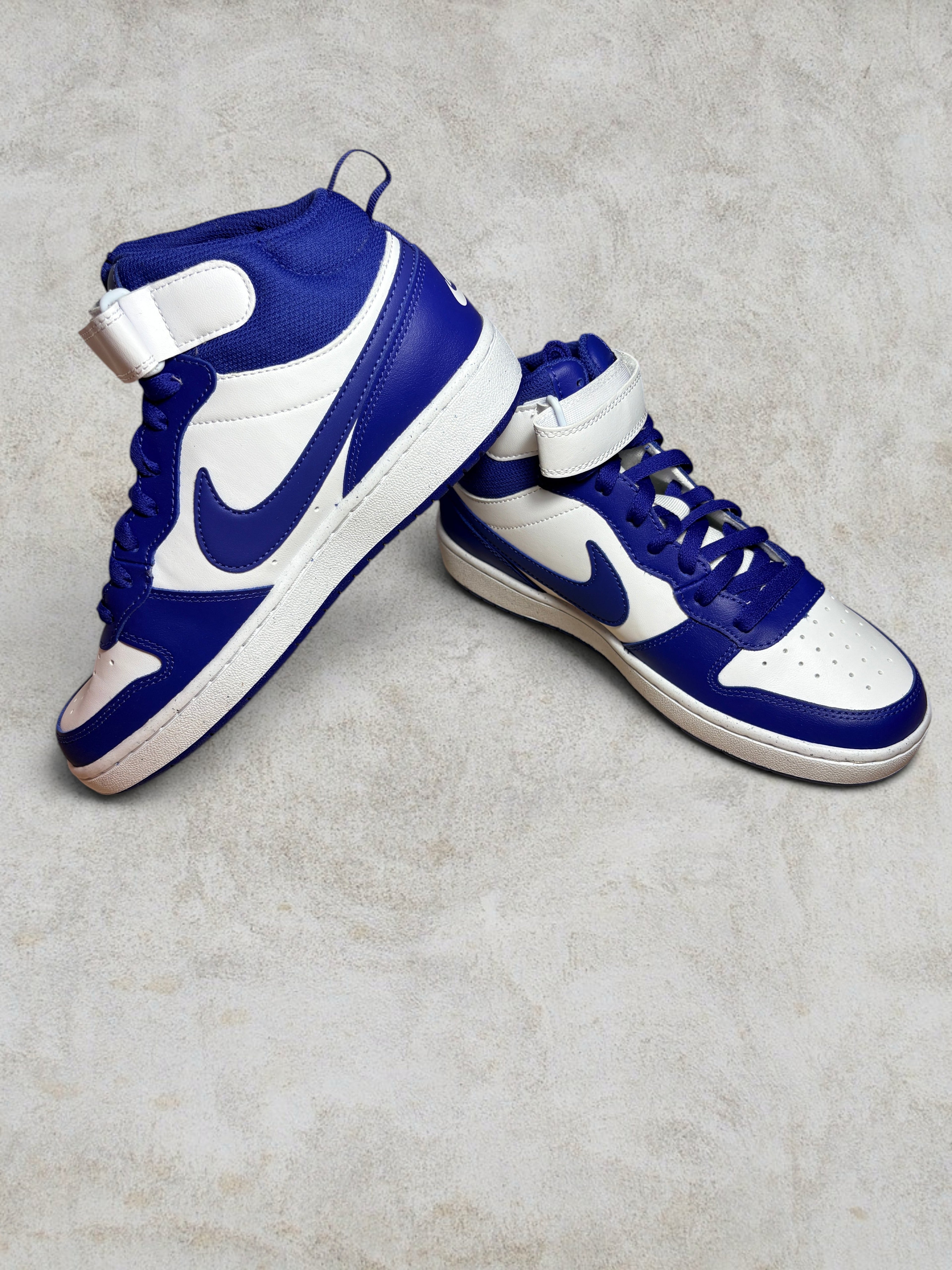 Baskets Nike Court Borough Mid 2 (GS) – Blanc & Bleu – Pointure 39