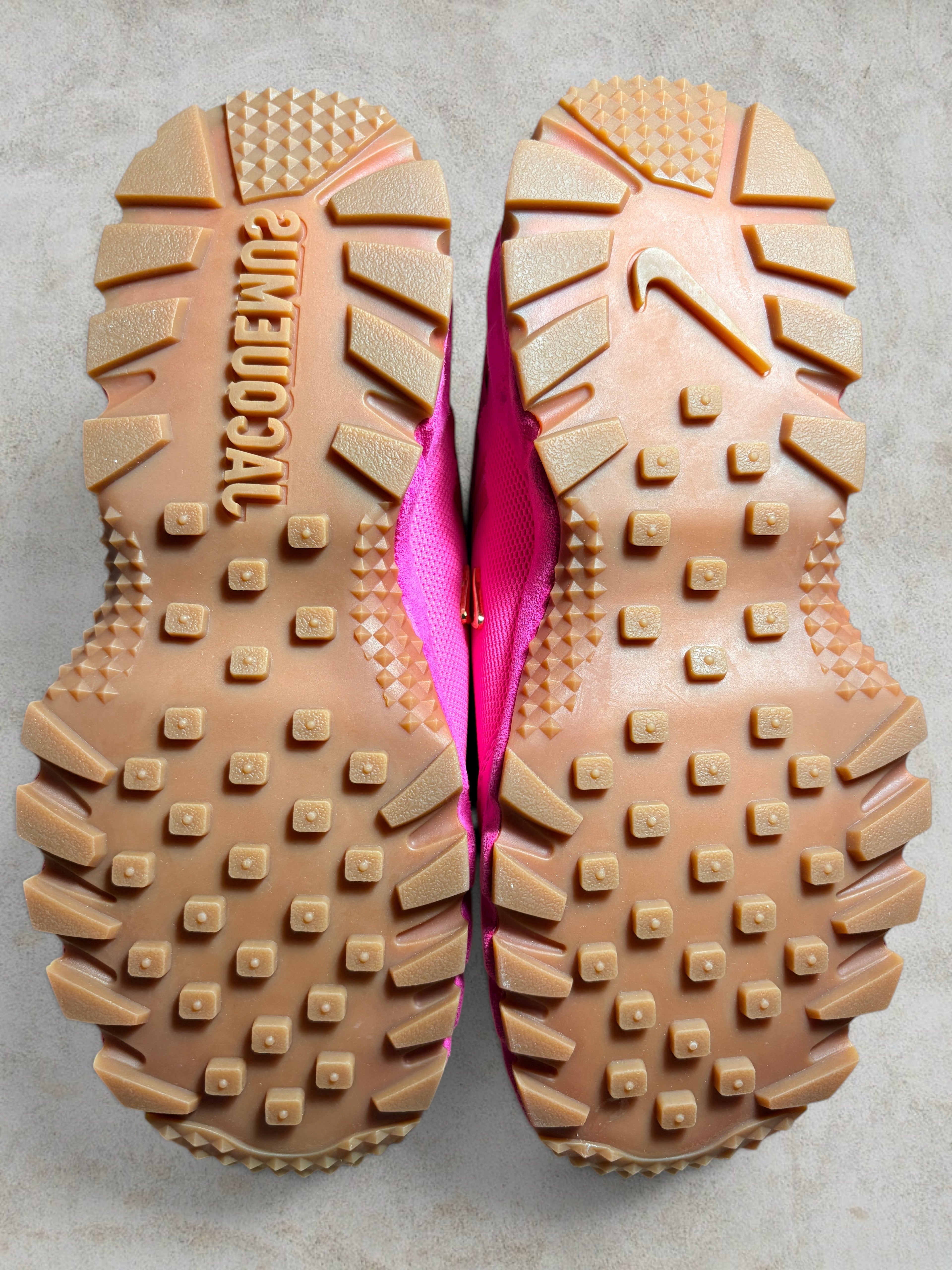 Nike Air Humara LX x Jacquemus 'Pink Flash' (Boîte sans couvercle)