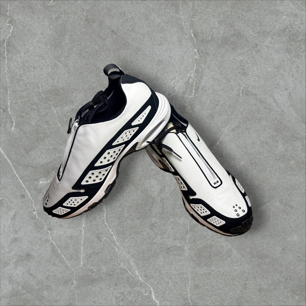 Basket Nike Air Max SNDR Noir et Blanc 44.5