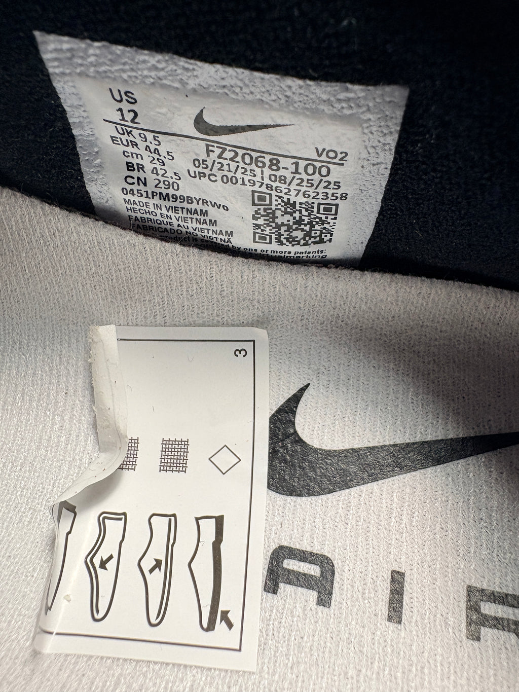 Basket Nike Air Max SNDR Noir et Blanc 44.5