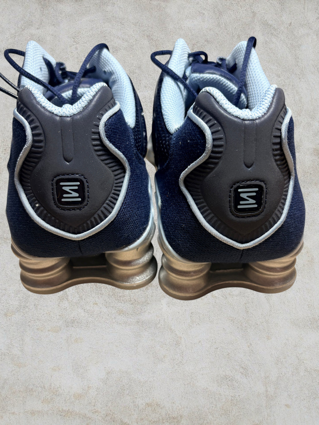 Nike Shox TL Obsidian Metallic Platinum – 45.5 – Neuve