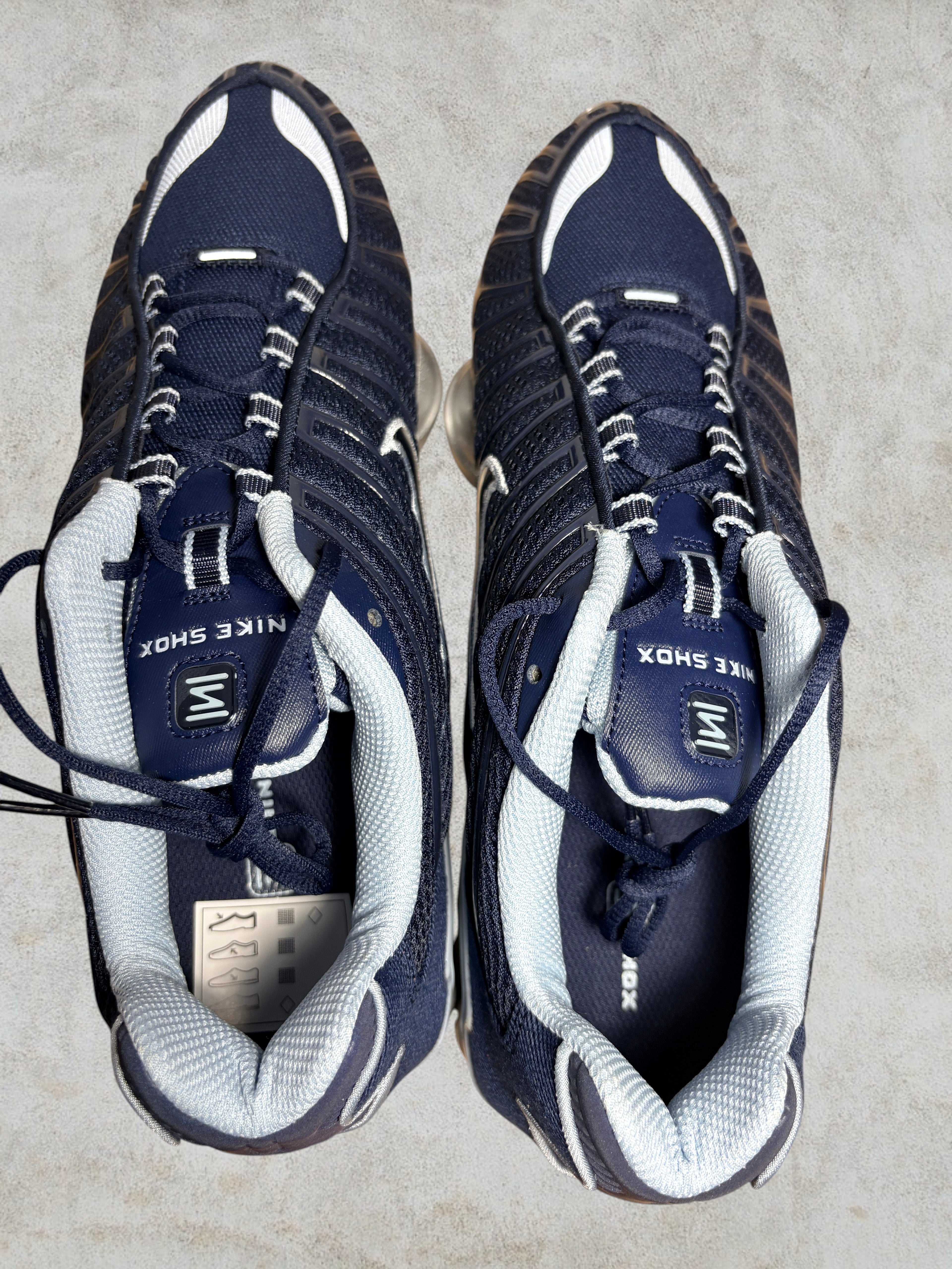 Nike Shox TL Obsidian Metallic Platinum – 45.5 – Neuve
