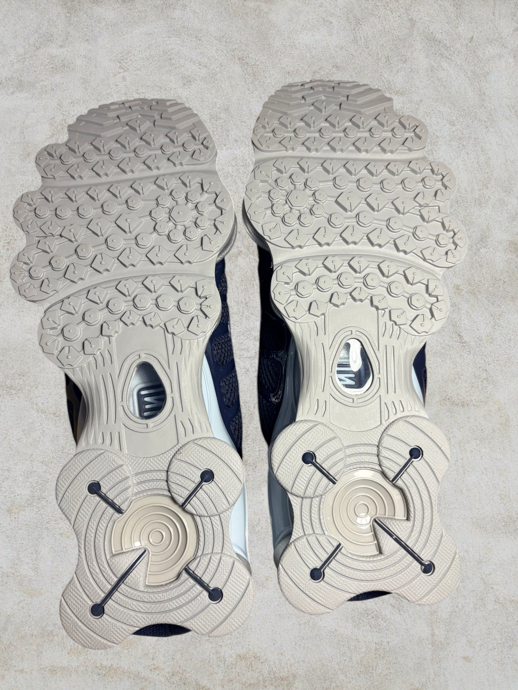 Nike Shox TL Obsidian Metallic Platinum – 45.5 – Neuve