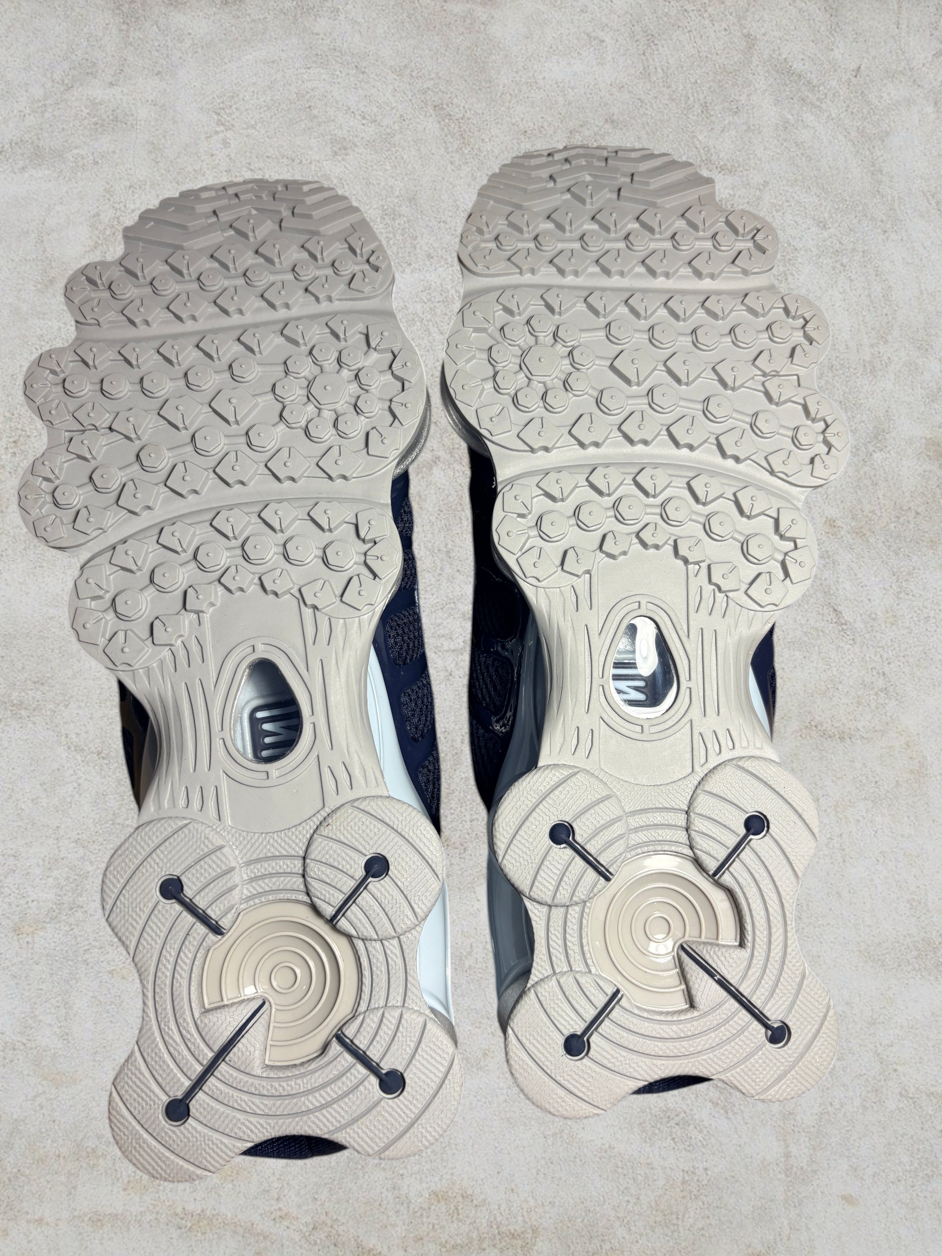 Nike Shox TL Obsidian Metallic Platinum – 45.5 – Neuve