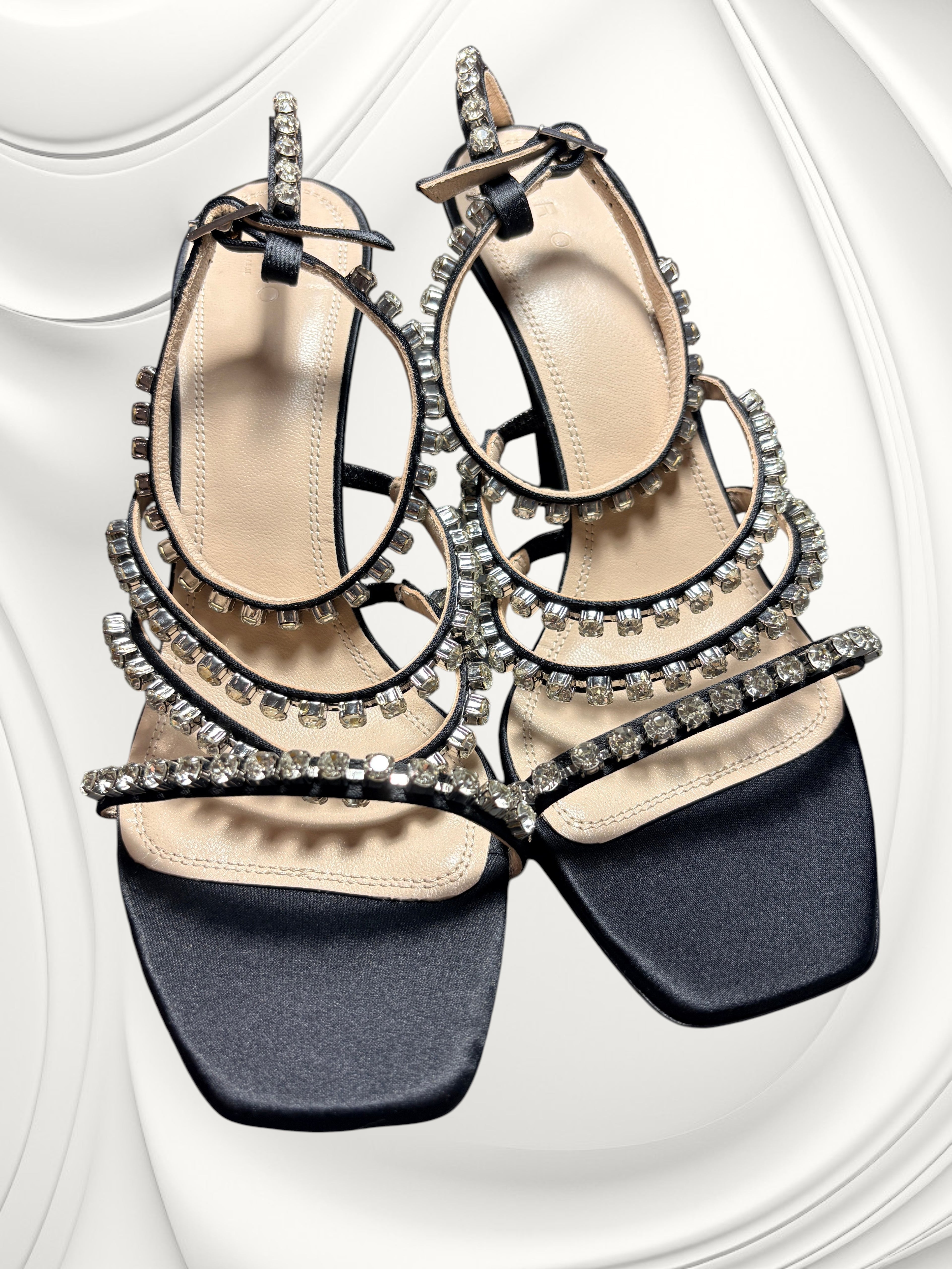 Sandales à talons en cuir et strass "Goody" – Noir
