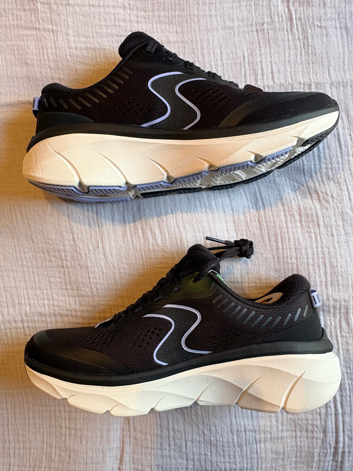 Skechers - D’Lux Walker 2.0 Active Pace Black/Lavender - Neuve avec étiquette SKECHERS