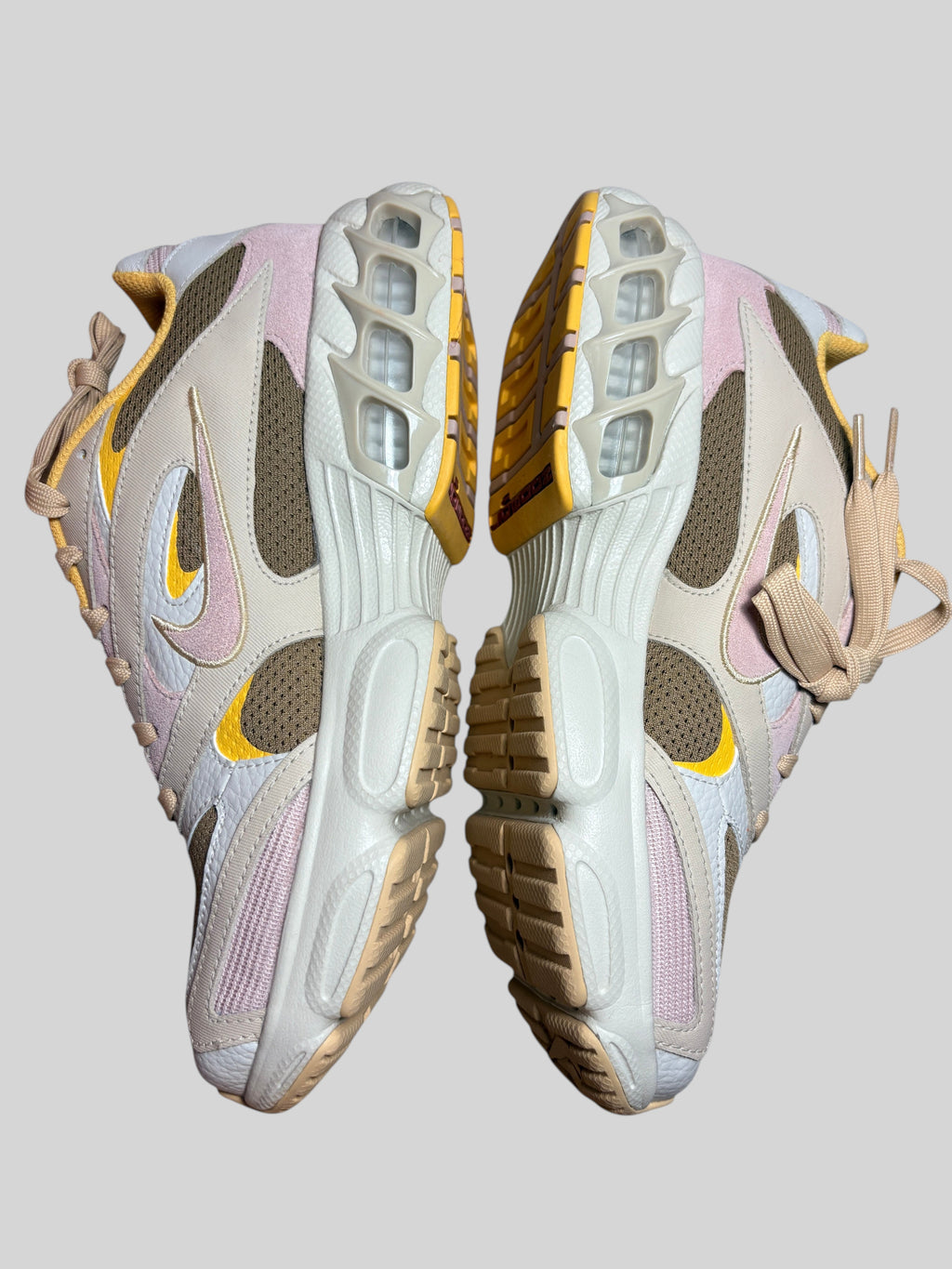 Nike Air Zoom Fire – White Light Lemon Twist – Taille 40 NIKE