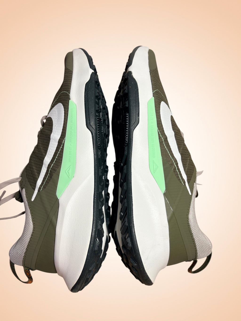 Nike Juniper Trail 2 NN – Medium Olive/Summit White – Neuves Taille 45