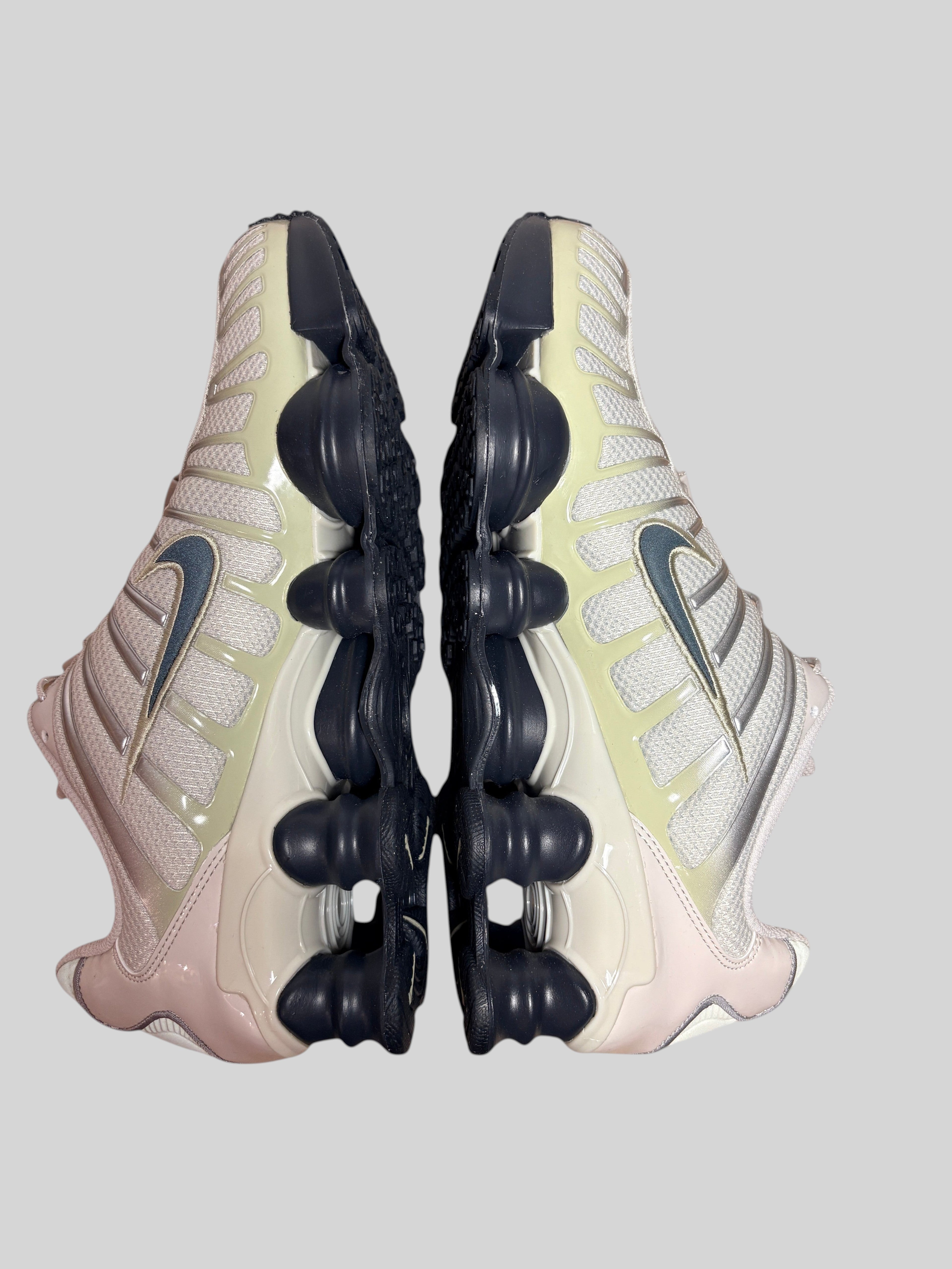 Nike Shox TL "Olive Aura / Light Bone" - Taille 43 (Mixte) NIKE