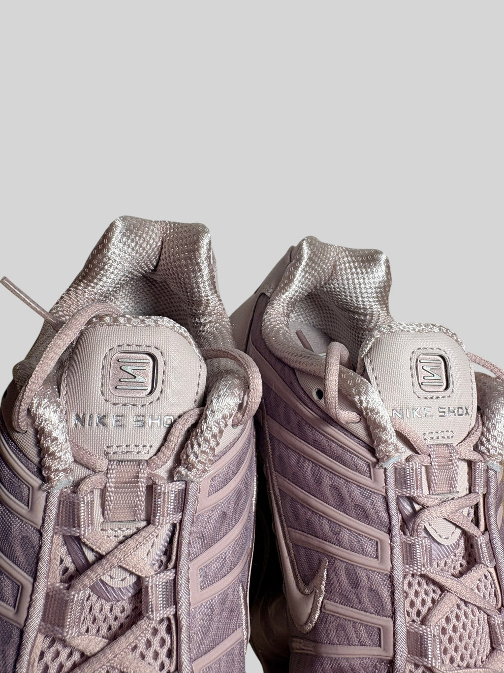 Baskets Nike Shox TL Particle Rose – Taille 40 NIKE