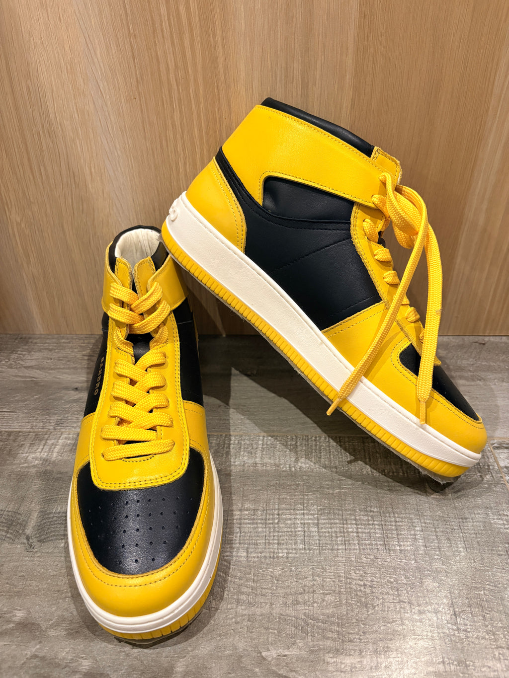 Sandro - H22MAGIC HI TOP - Jaune/Noir - Neuve avec étiquette SANDRO