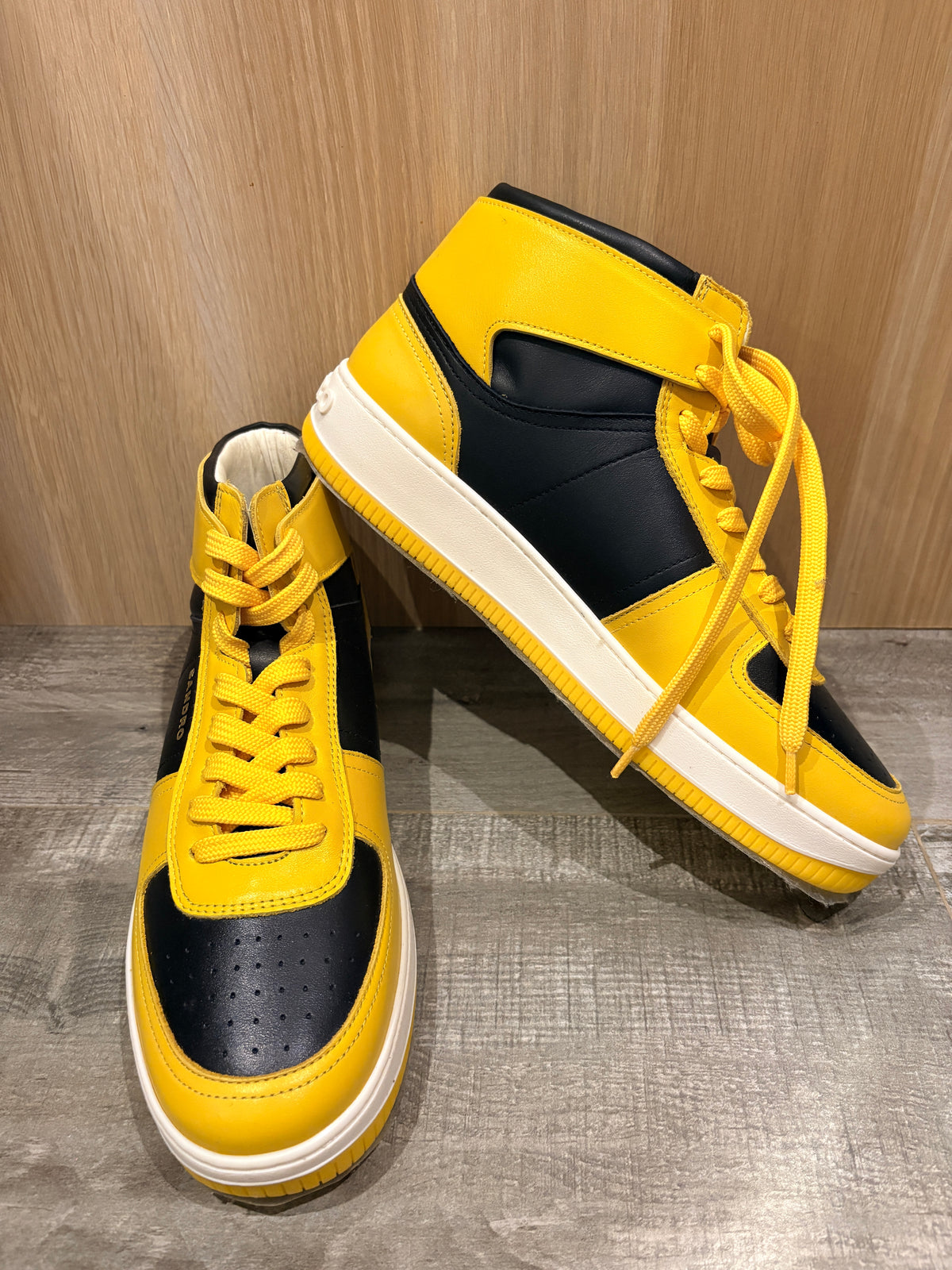 Sandro - H22MAGIC HI TOP - Jaune/Noir - Neuve avec étiquette SANDRO