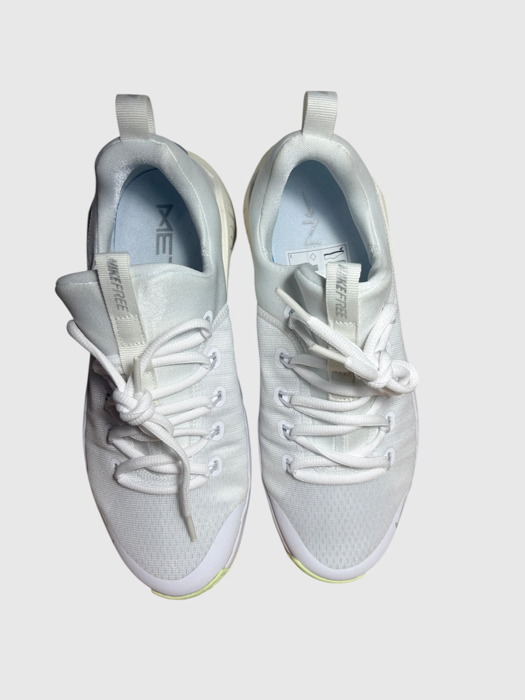 Baskets de Fitness Nike Free Metcon 6 Femme – Blanc / Argent Métallisé / Volt (Taille 42 EU)