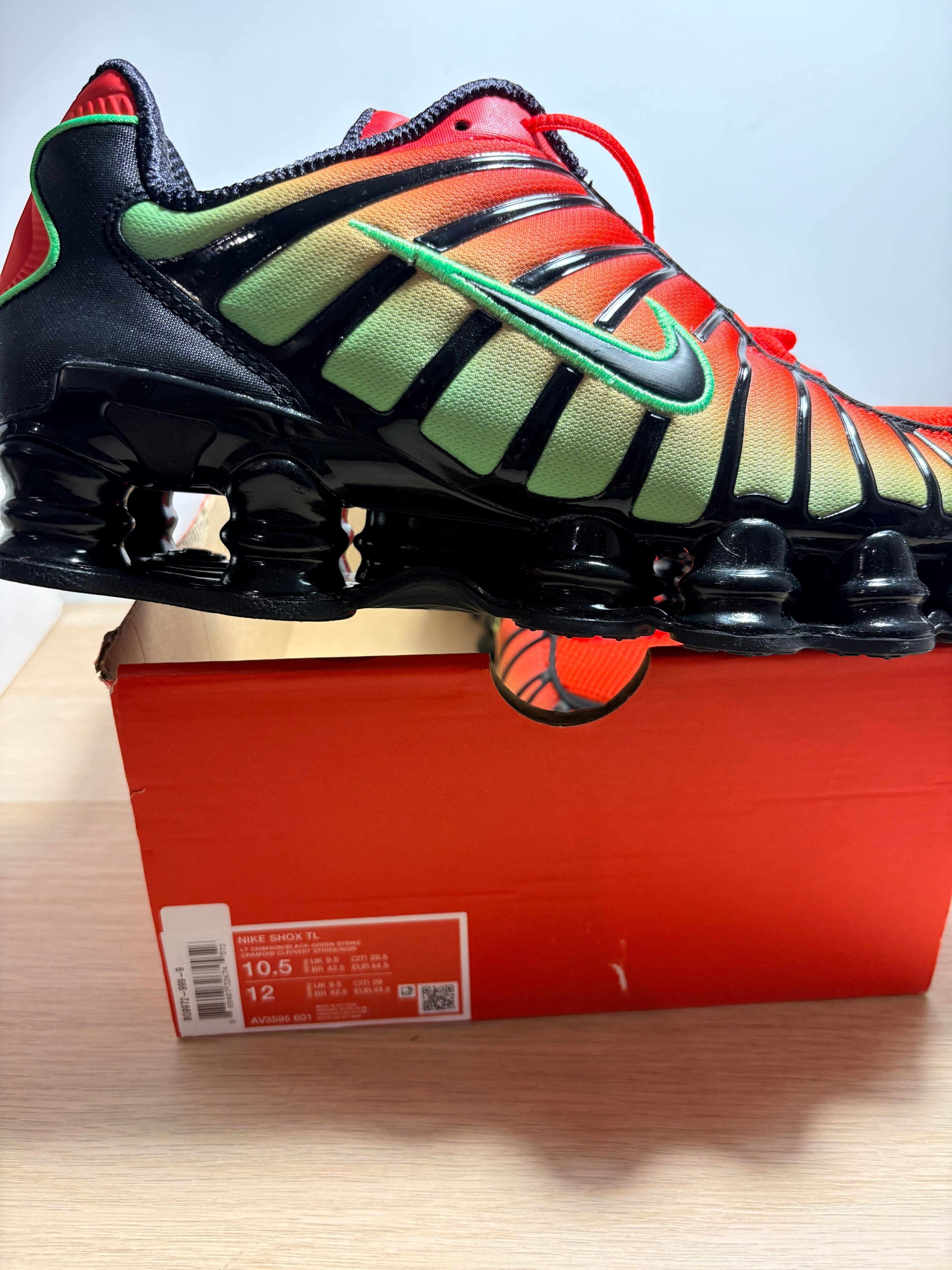 Nike Shox TL Light Crimson Green Strike - Neuf avec boîte (Taille 44,5) NIKE