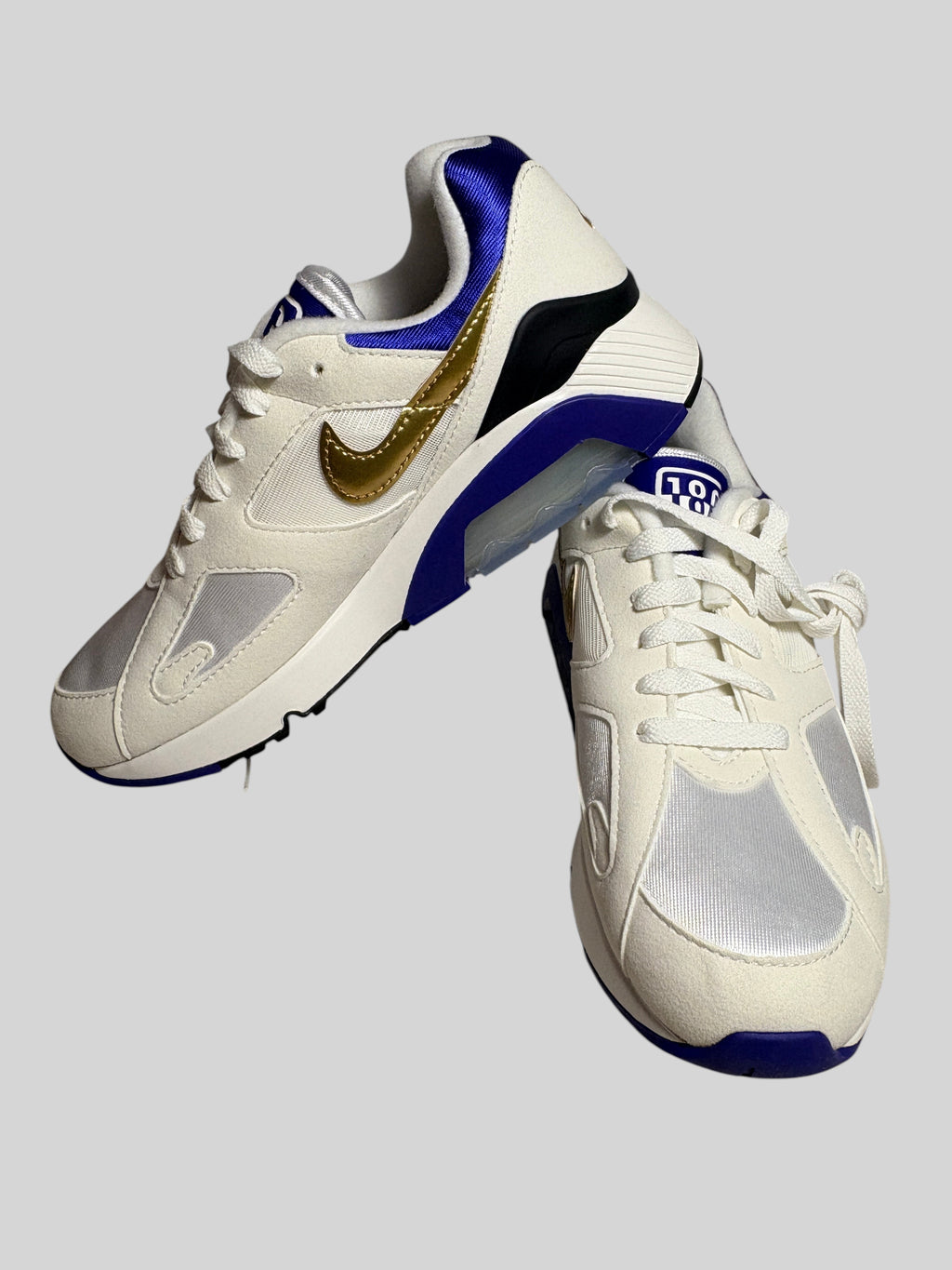 Nike -  Sneakers Air 180 Summit - Blanc metallic & Or - Neuve avec étiquette NIKE