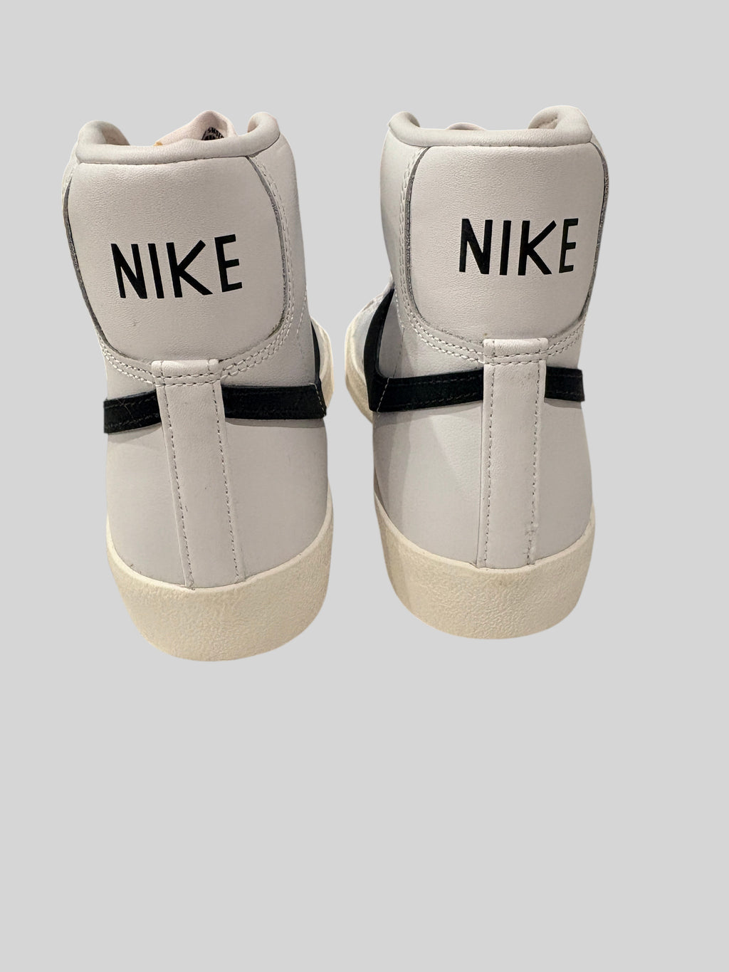 Nike Blazer Mid ’77 White Black Sail – Neuve avec étiquette NIKE