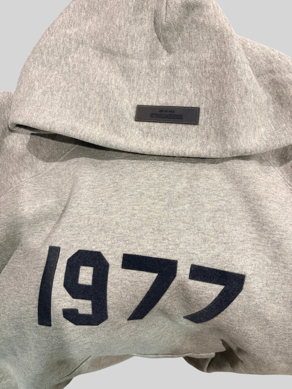 Fear of God ESSENTIALS - 1977 Hoodie - Dark Oatmeal - Neuf avec étiquette Fear of God Essentials