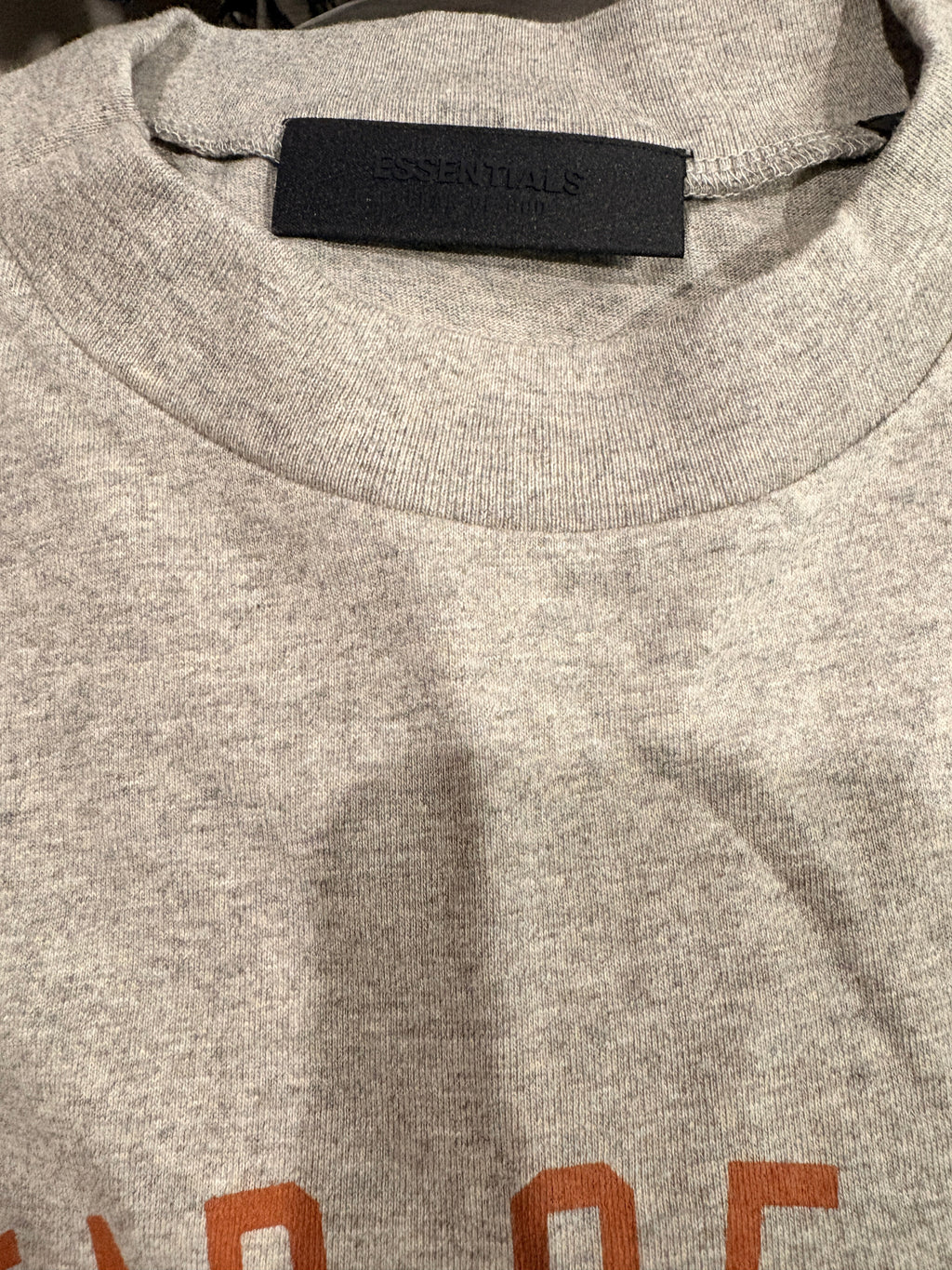 Fear of God Essentials - Jersey Crewneck Tee - Dark Heather - Neuf avec étiquette Fear of God Essentials