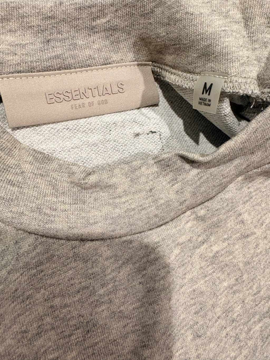 Fear of God Essentials - T-Shirt SS22 - Dark Oatmeal - Neuf avec étiquette Fear of God Essentials