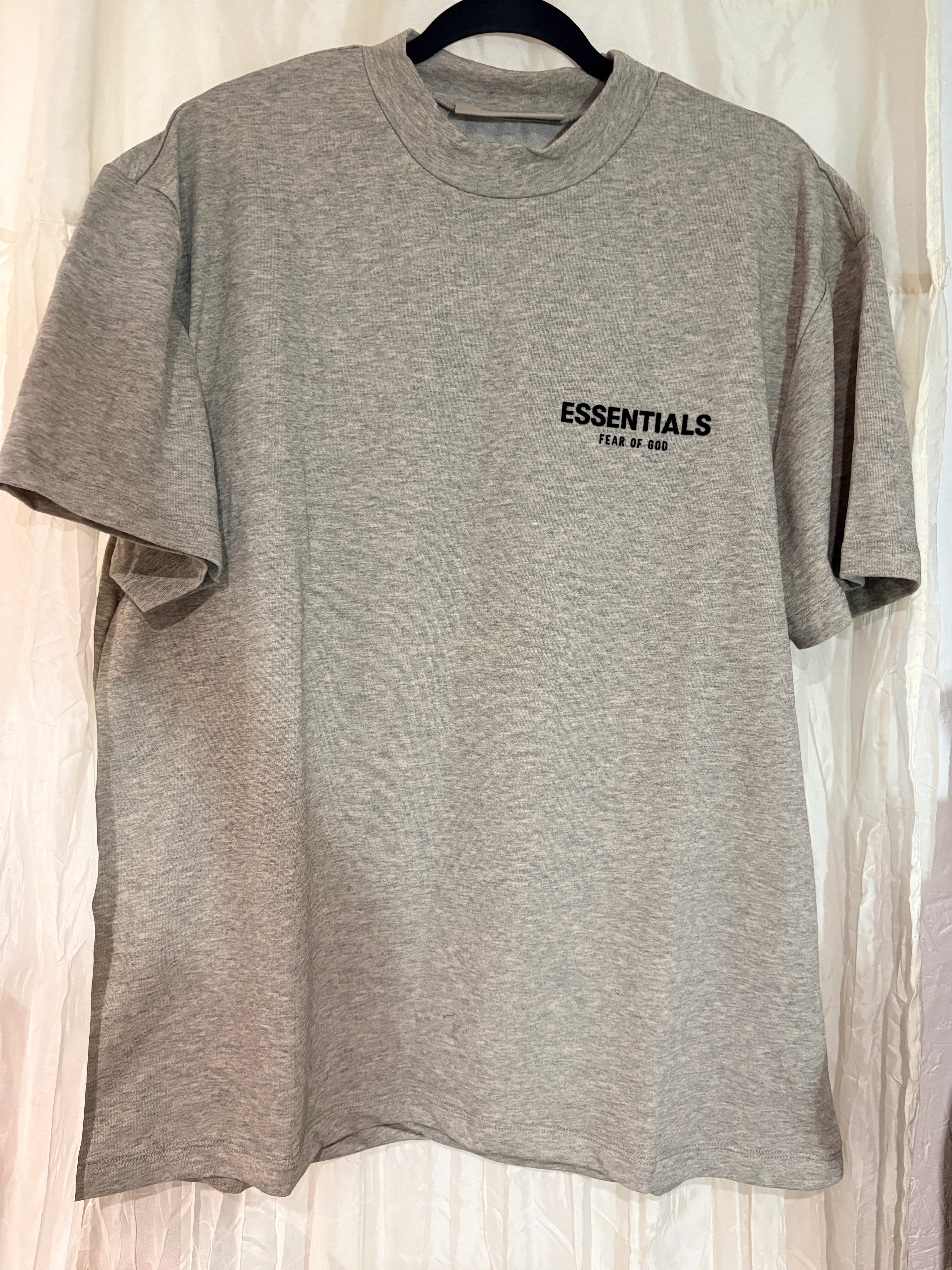 Fear of God Essentials - T-Shirt SS22 - Dark Oatmeal - Neuf avec étiquette Fear of God Essentials